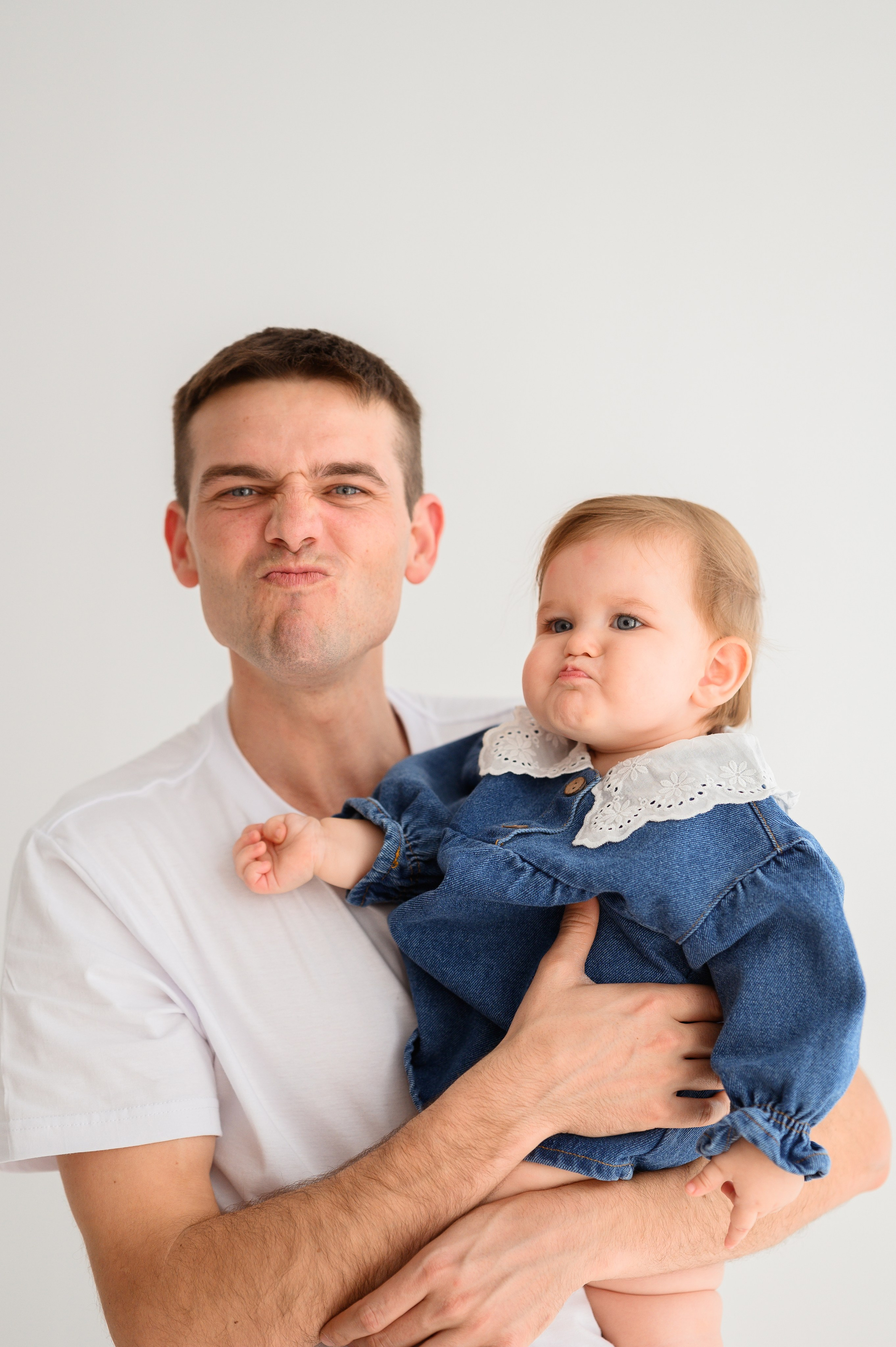 Семейные фото в минимализме. Детский и семейный фотограф Ирина Гладких