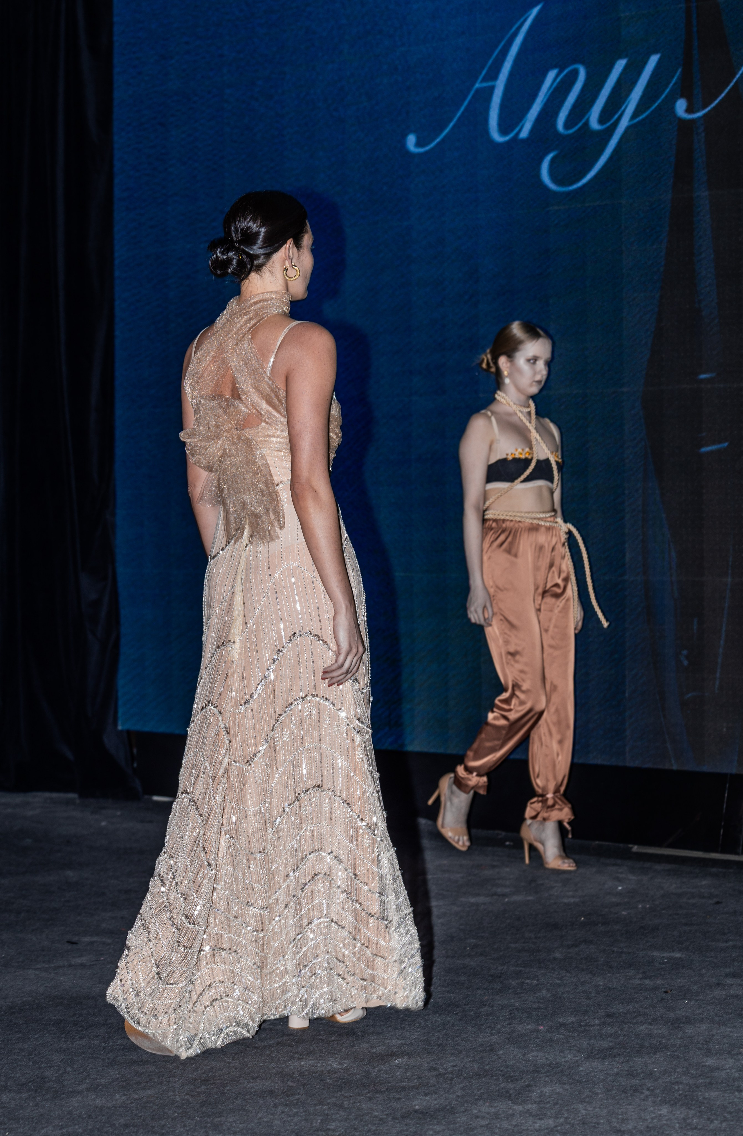 Модный показ Бренд AnyAmo на Модной волне. Студия фото, видеографии и мультимедийного дизайна в Москве Multi Frame Studio