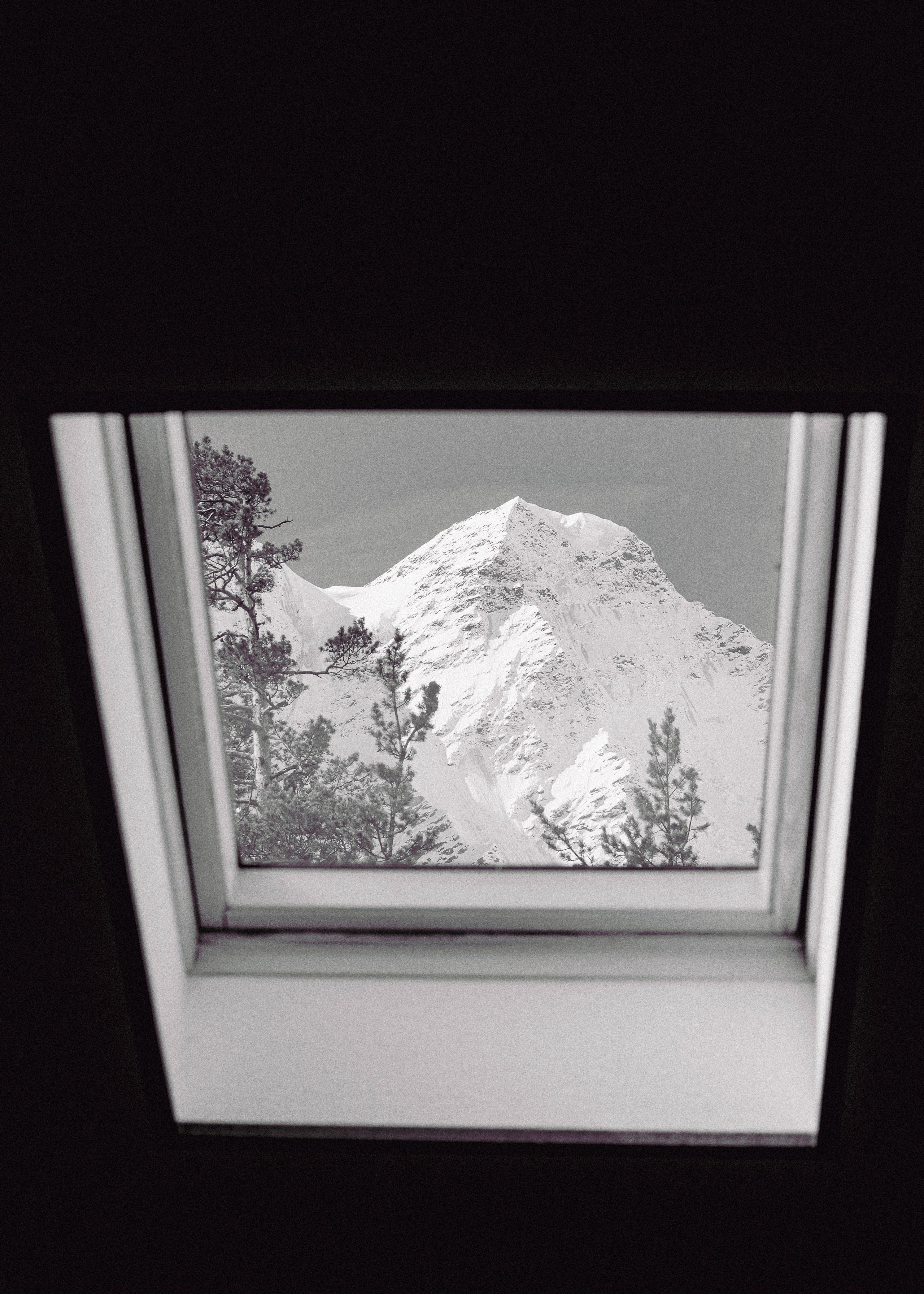 Black-and-white photographs. Artisistic photographs of Lena Sokolova