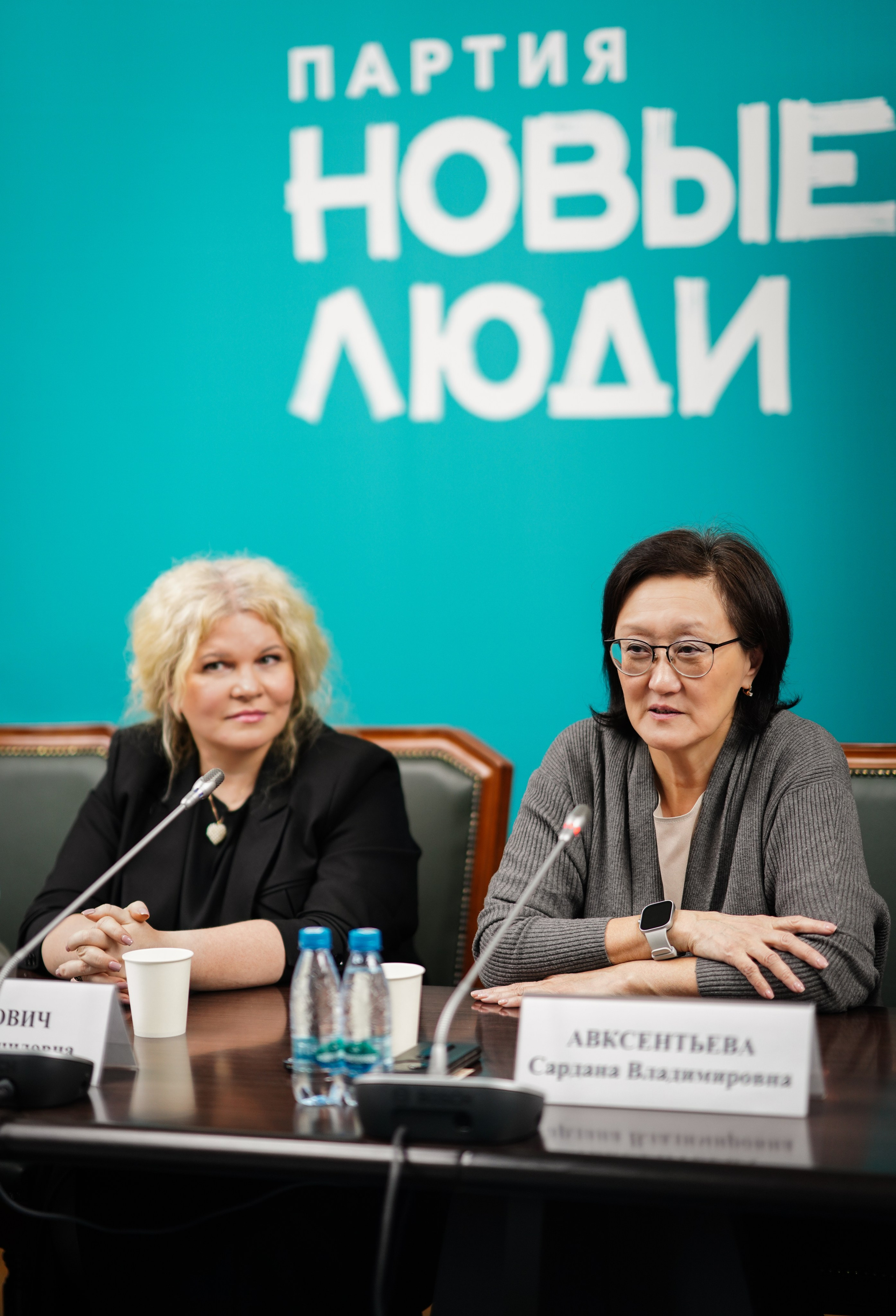 НОВЫЕ ЛЮДИ с Анфисой Чеховой. Главная