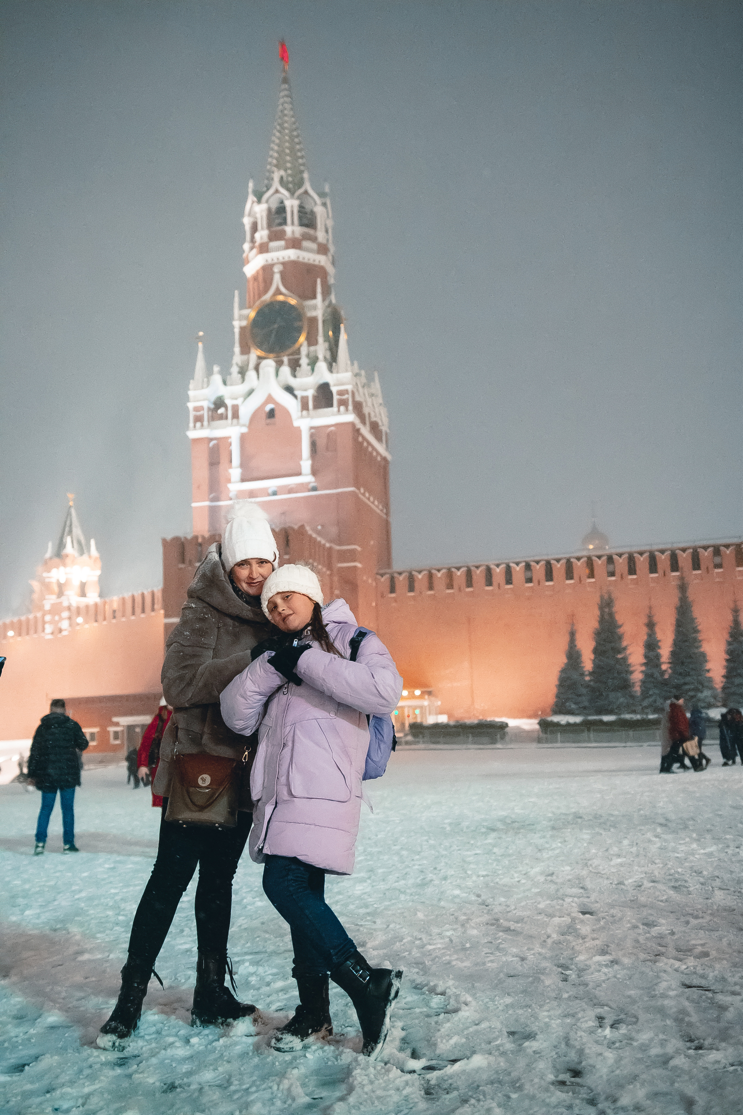 FAMILY — NEW YEAR'S WALK. MOVIE FAMILY PRODUCTION