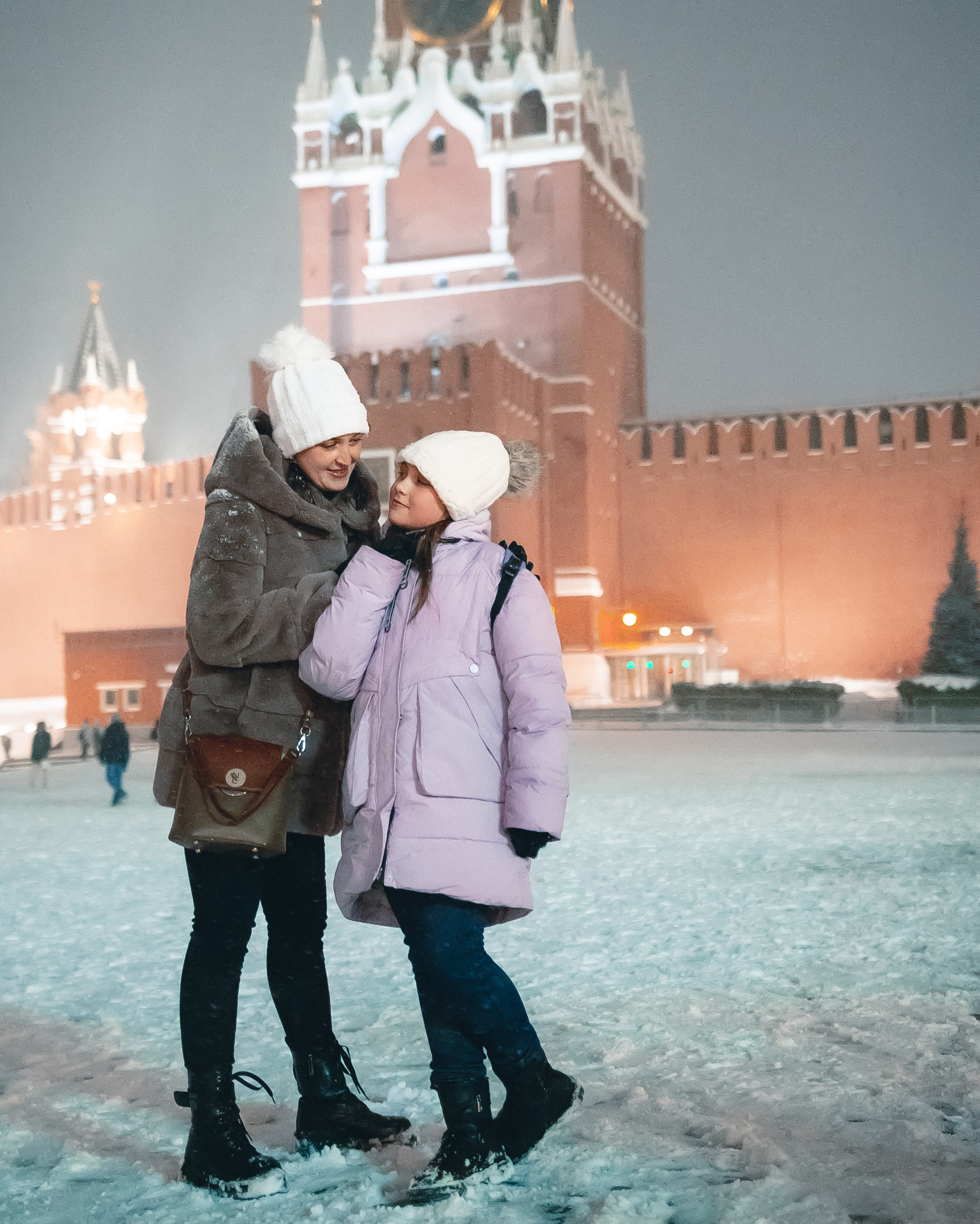 FAMILY — NEW YEAR'S WALK. MOVIE FAMILY PRODUCTION