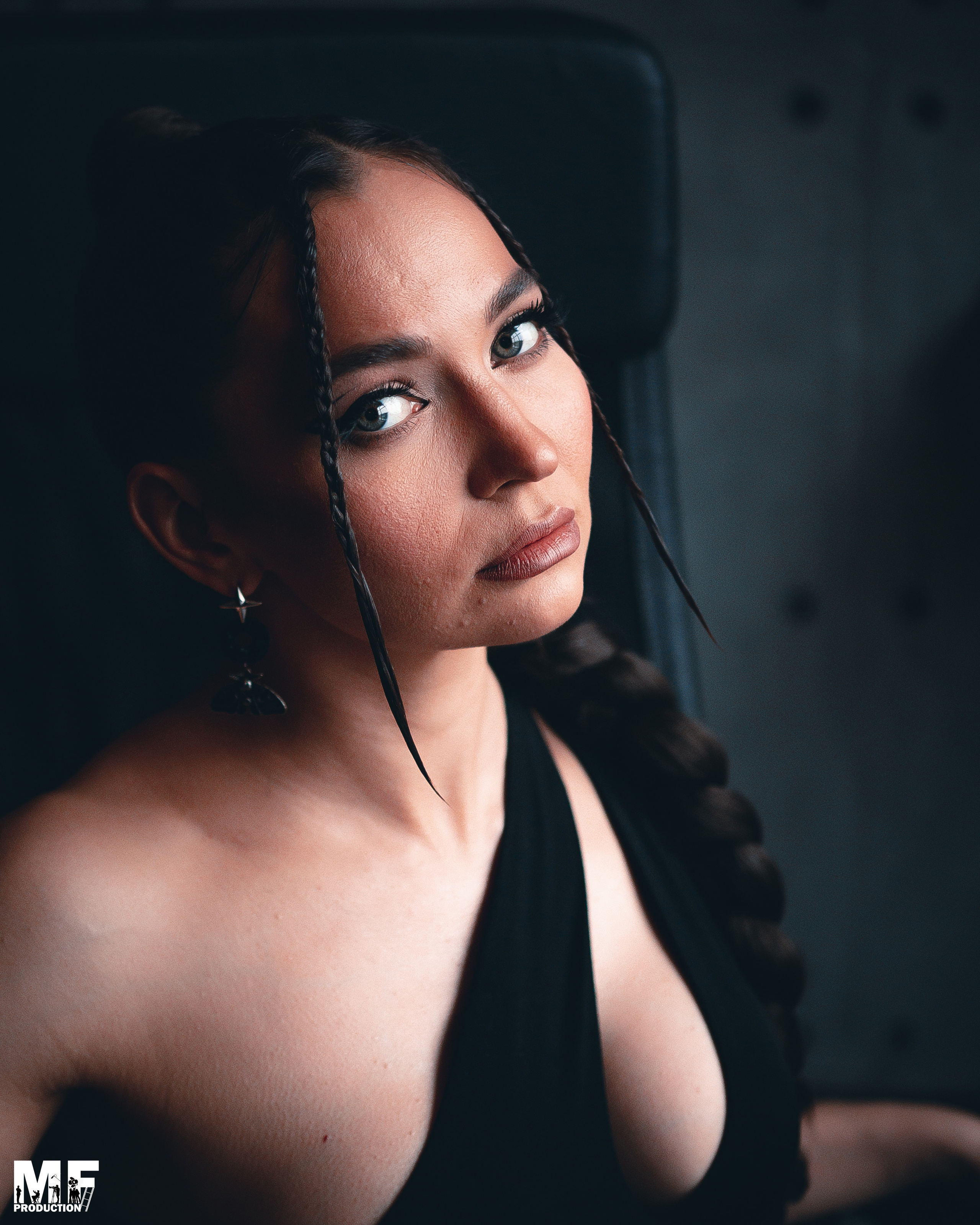 STUDIO — JULIA. MOVIE FAMILY PRODUCTION