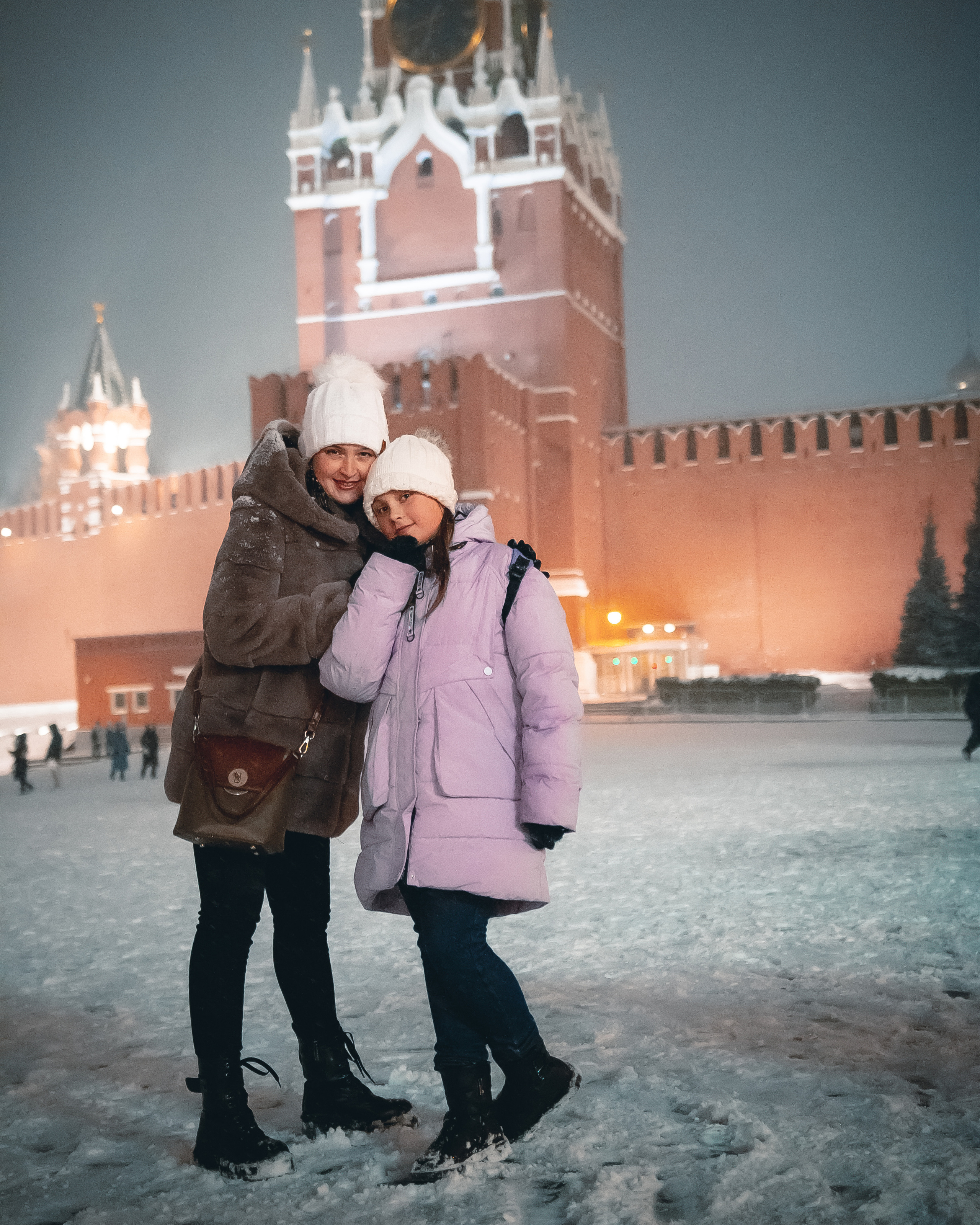 FAMILY — NEW YEAR'S WALK. MOVIE FAMILY PRODUCTION