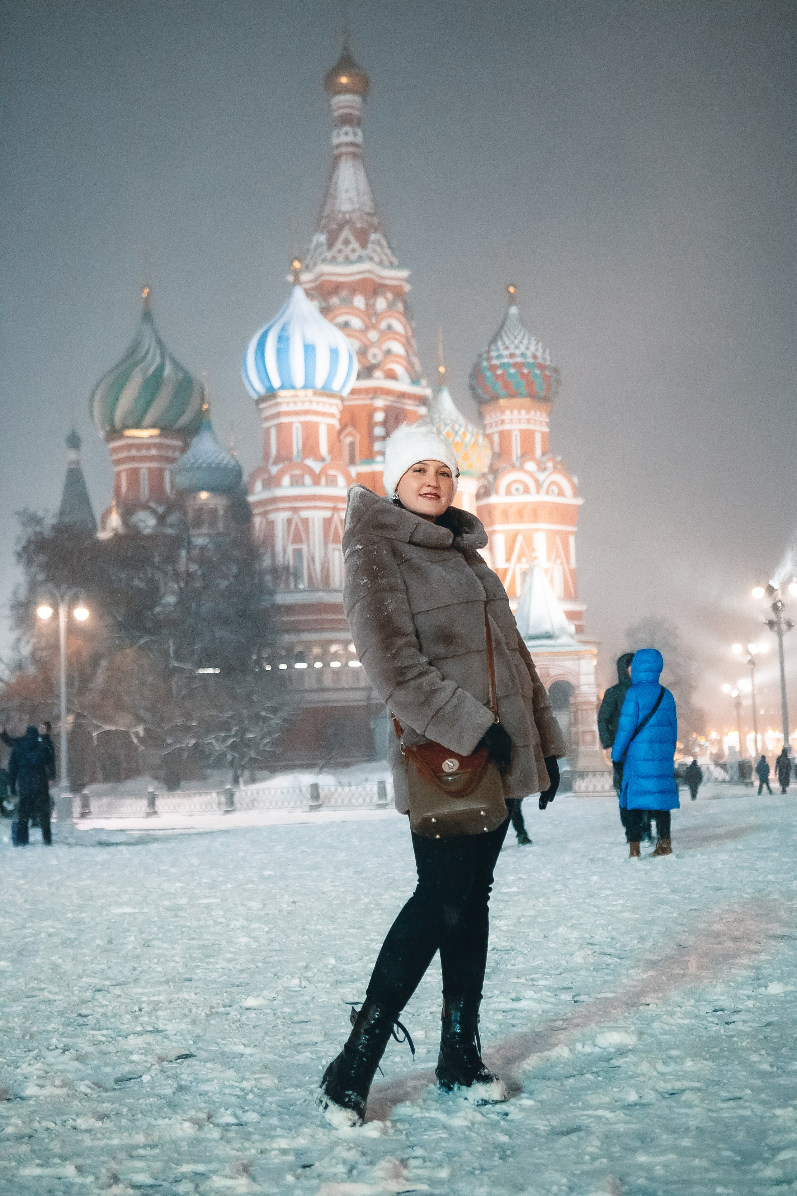 FAMILY — NEW YEAR'S WALK. MOVIE FAMILY PRODUCTION