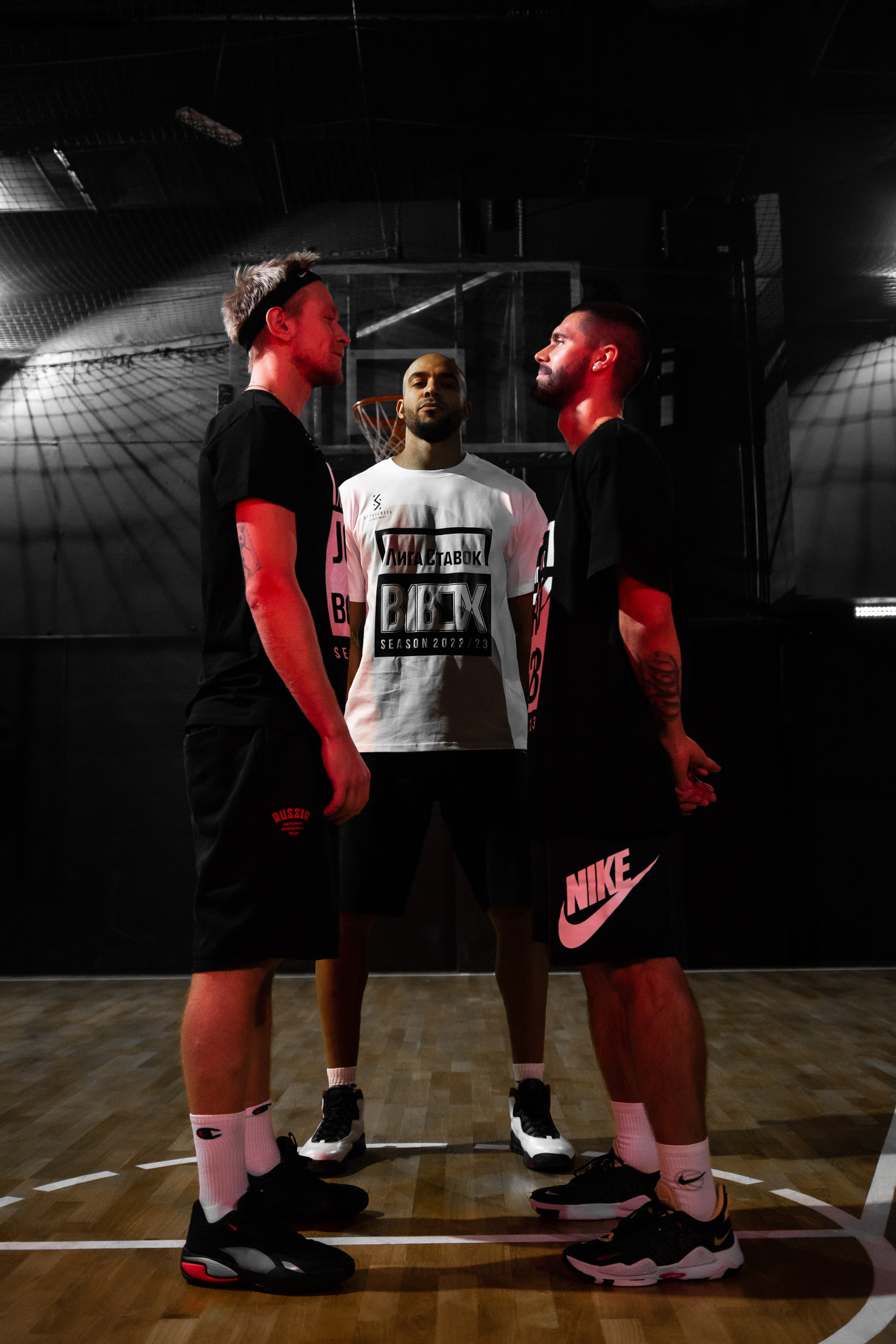 STUDIO — B1BOX. MOVIE FAMILY PRODUCTION