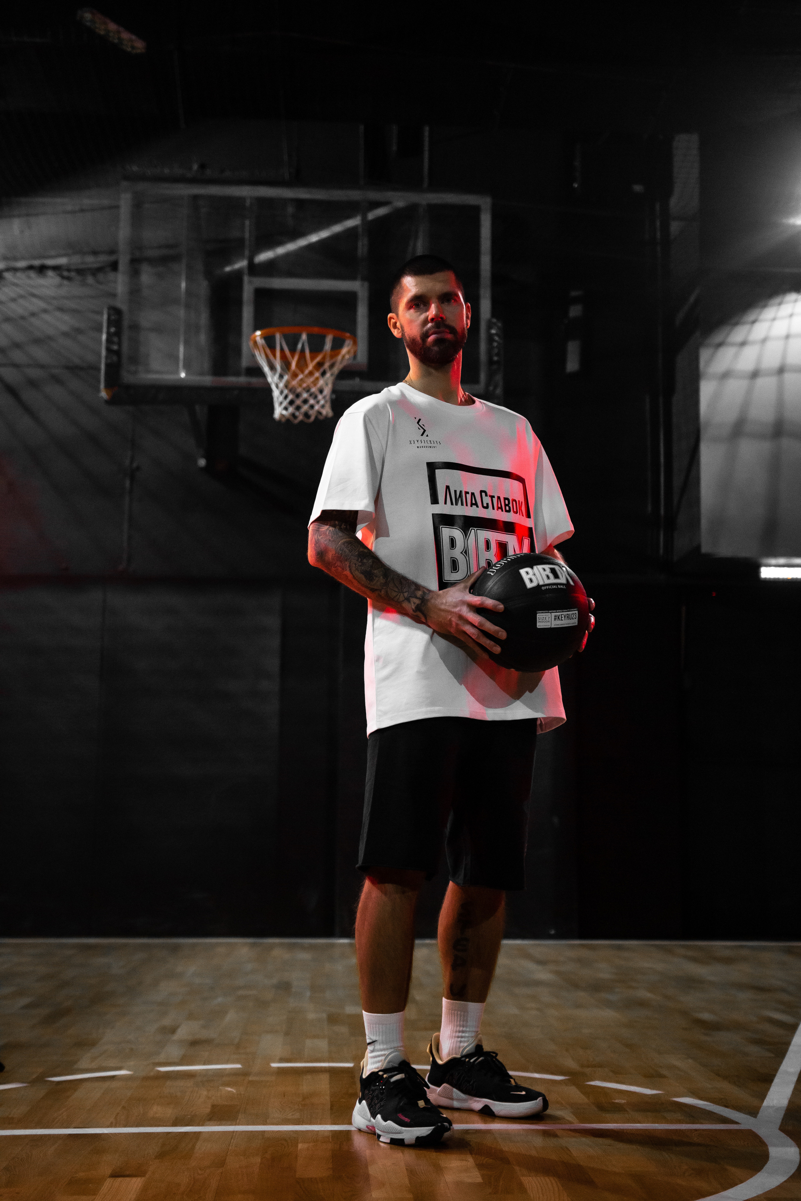 STUDIO — B1BOX. MOVIE FAMILY PRODUCTION