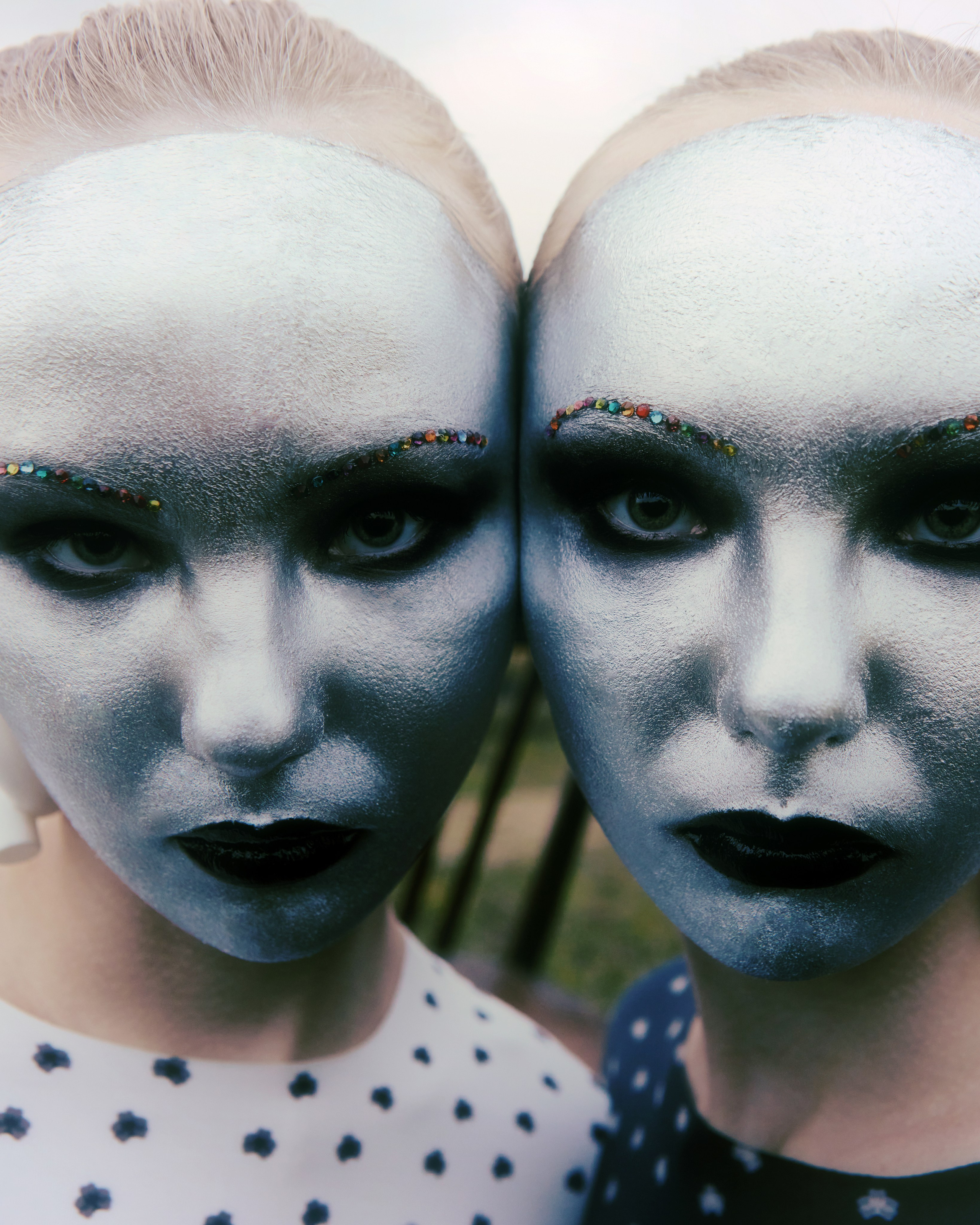 Badlon magazine: Sad circus. WORKS