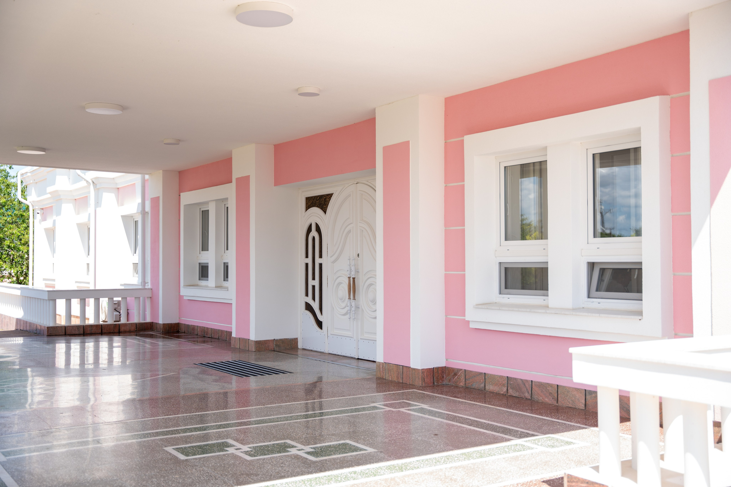 Интерьерная съемка частной клиники им. Х. М. Совмена в Краснодаре Профессиональная фотосъемка интерьеров медицинской клиники Совмена. Шедевры для Вас! Фотограф и Видеограф в Краснодаре Пахиев Руслан