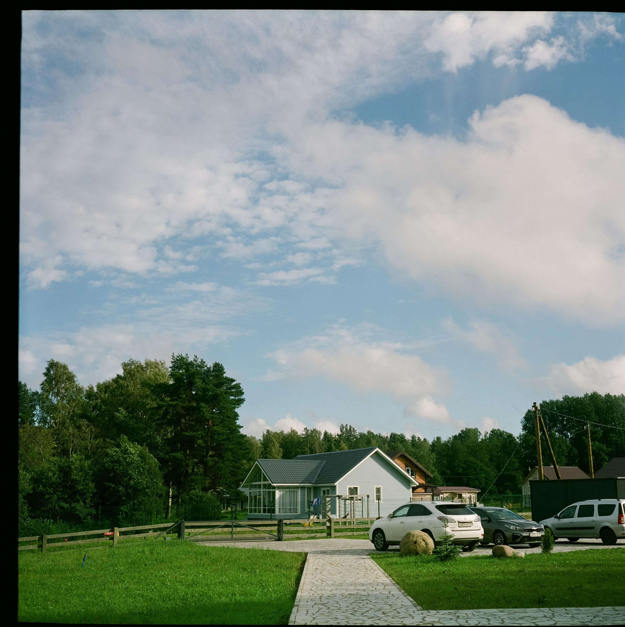 Серия закатов на озере Отрадном / Super Fujica-6 / Fujifilm Reala 100