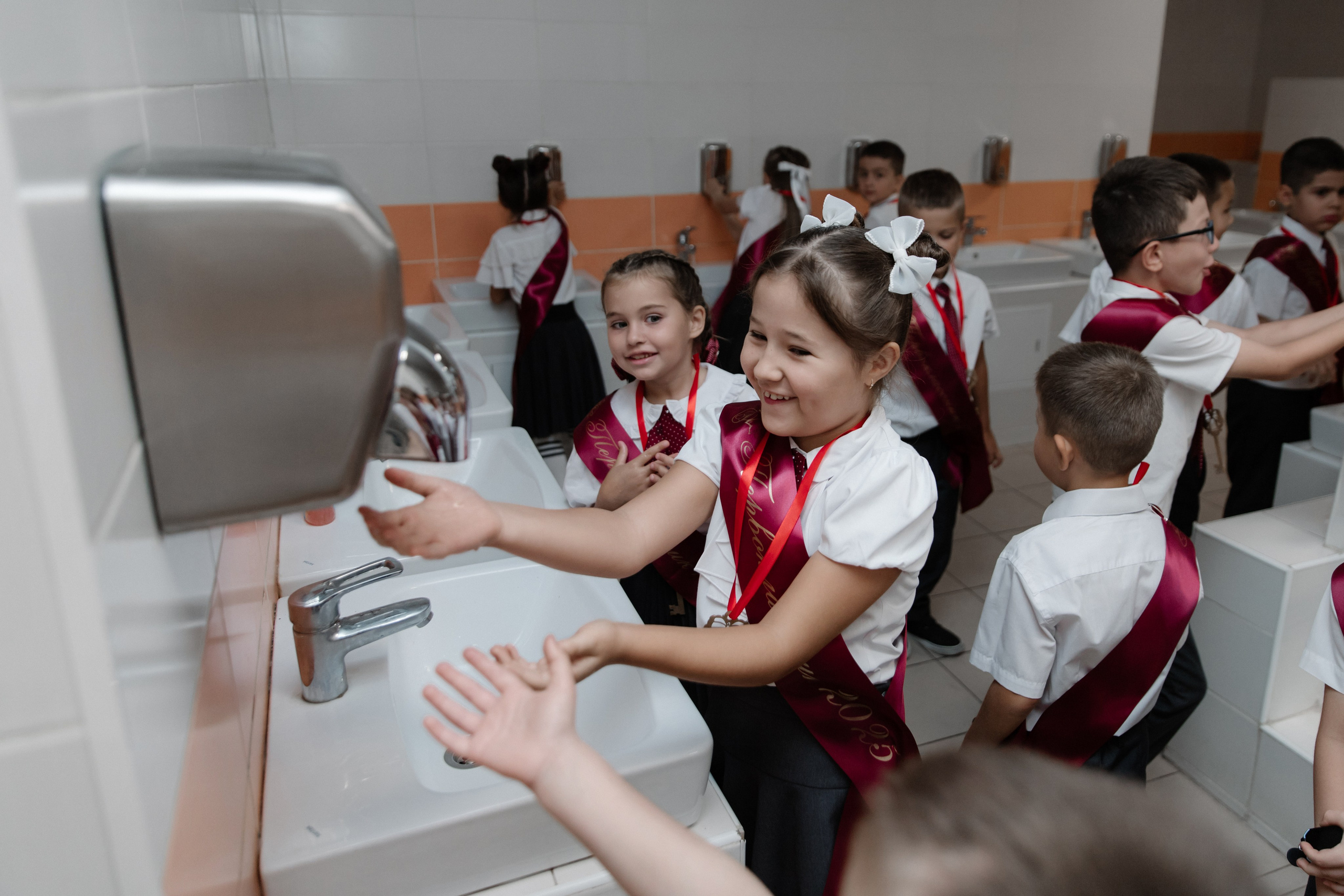 1 класс 11 школа. Выпускные альбомы Натальи Бутко: Новороссийск, Анапа, Геленджик