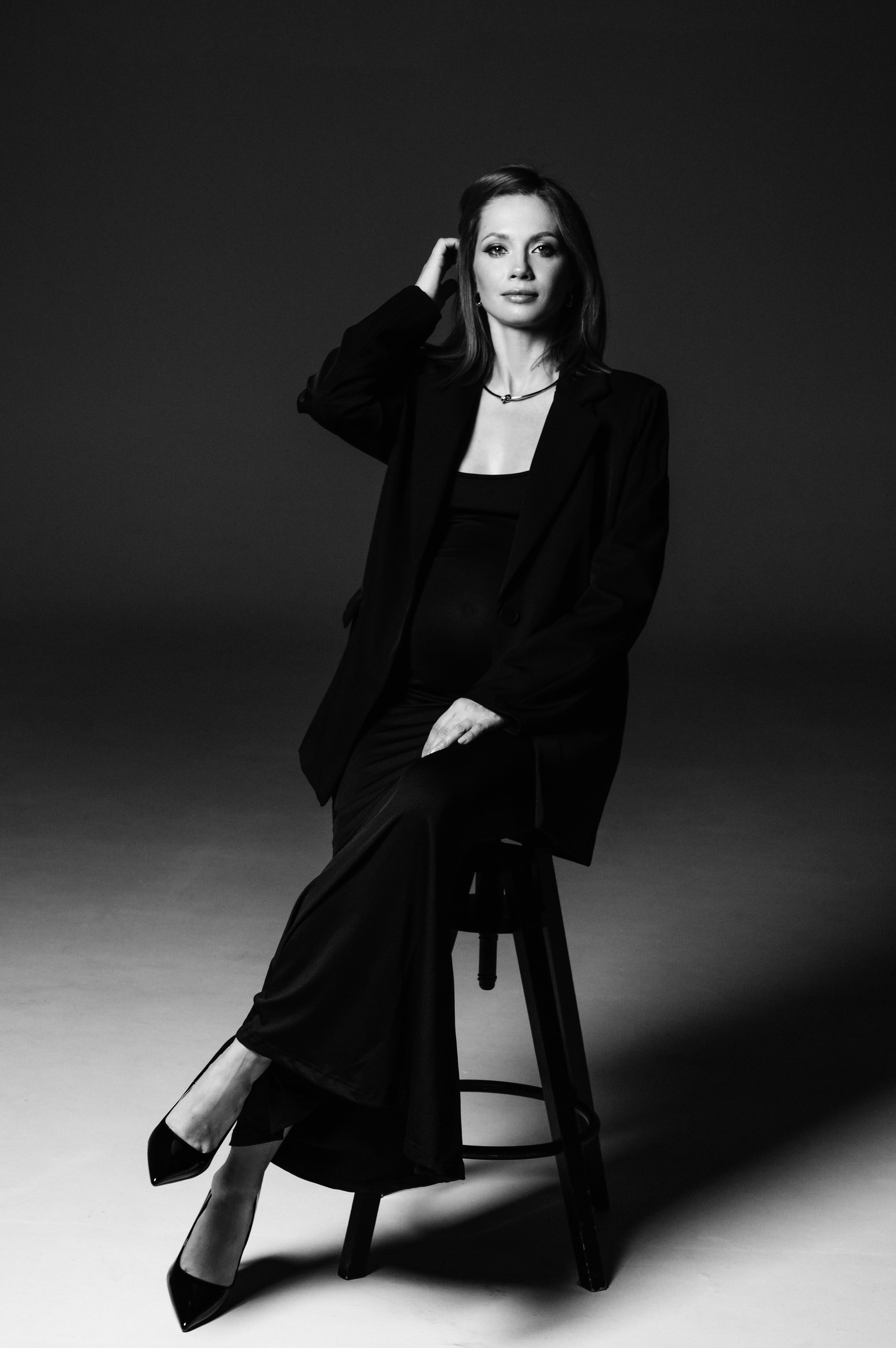 Профессиональный семейный и беременный фотограф в Санкт-Петербурге — Маргарита Иванова. Индивидуальные фотосессии под ключ: от образа до гот. Профессиональный фотограф беременности в СПБ. Стильные фотосессии беременности в стиле минимализм и классическая фотография