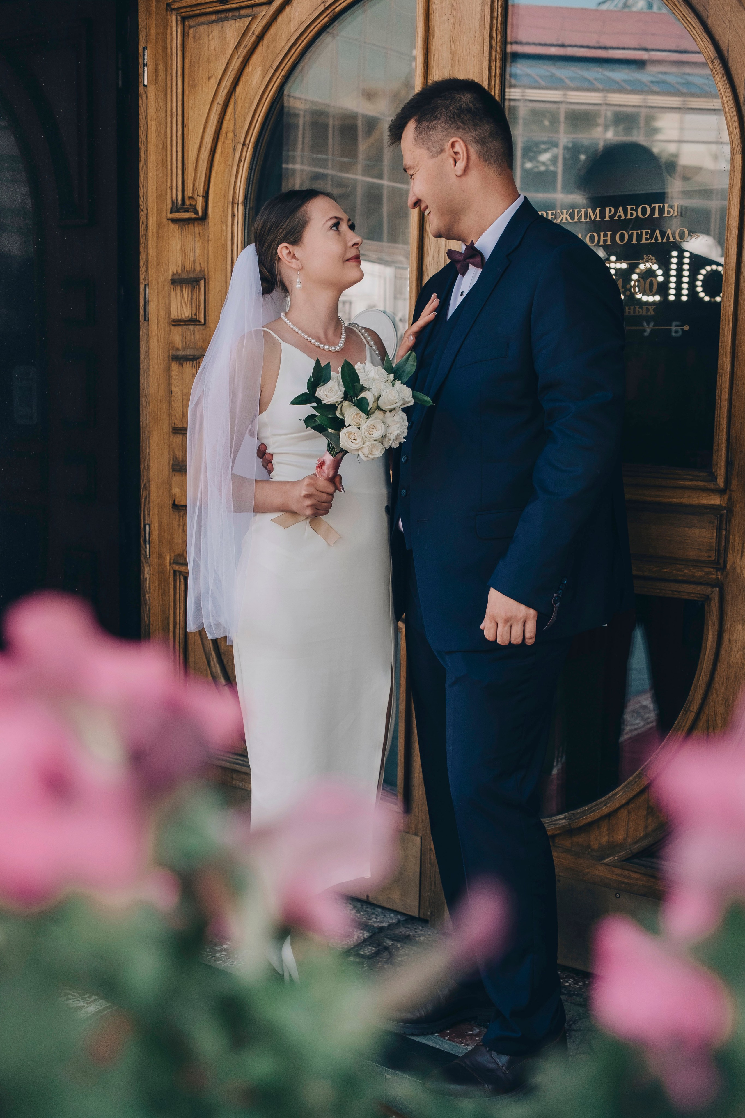 Свадебная прогулка в городе. Фотограф в Иркутске Анна Мирошникова