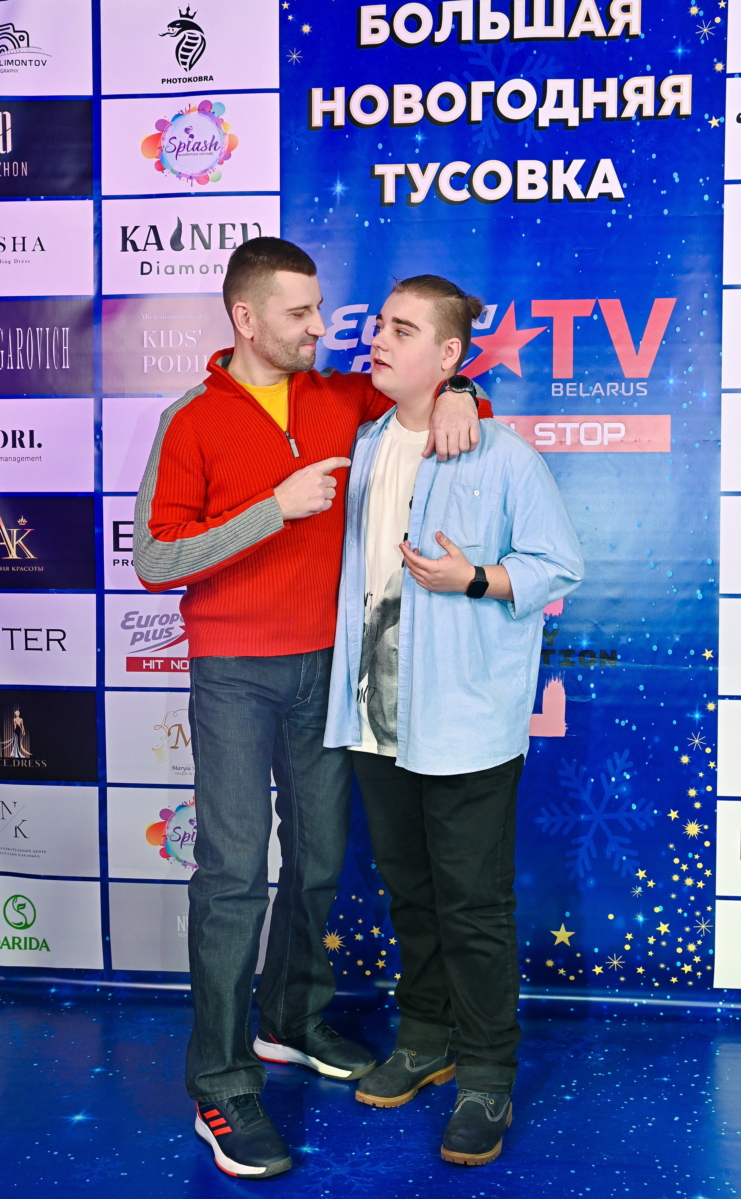 Большая новогодняя тусовка. Фотоуслуги, услуги фотографа, фотографирование важных событий