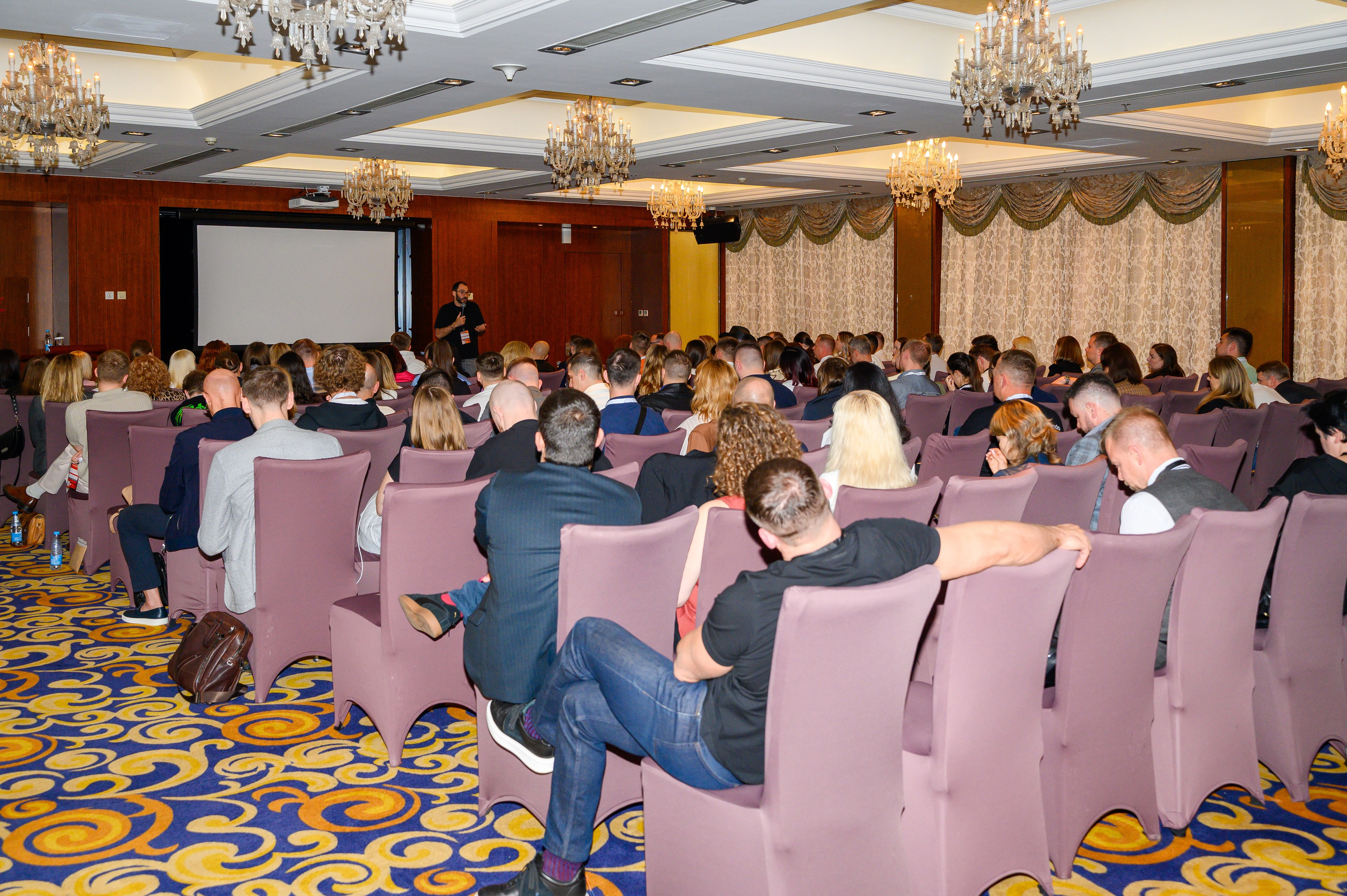 Репортажная съемка с открытия магазина. Фотоуслуги, услуги фотографа, фотографирование важных событий