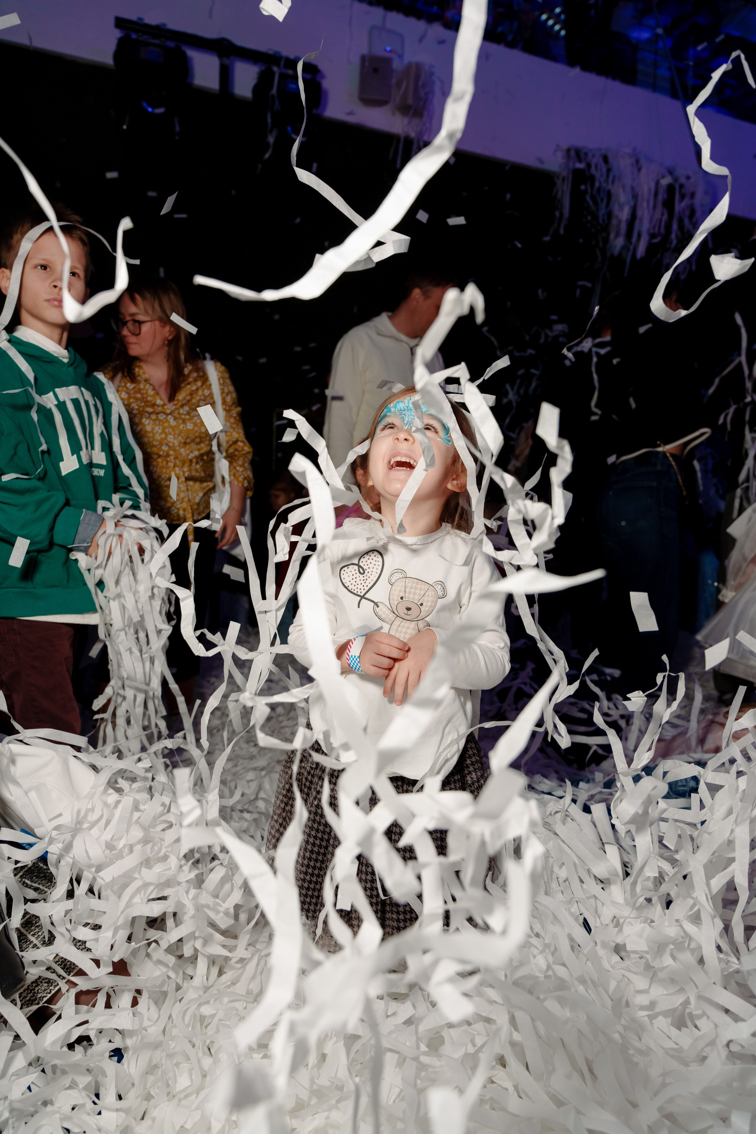 Репортажный фотограф VK Елка. Репортажный фотограф Москва Сергей Дружинин