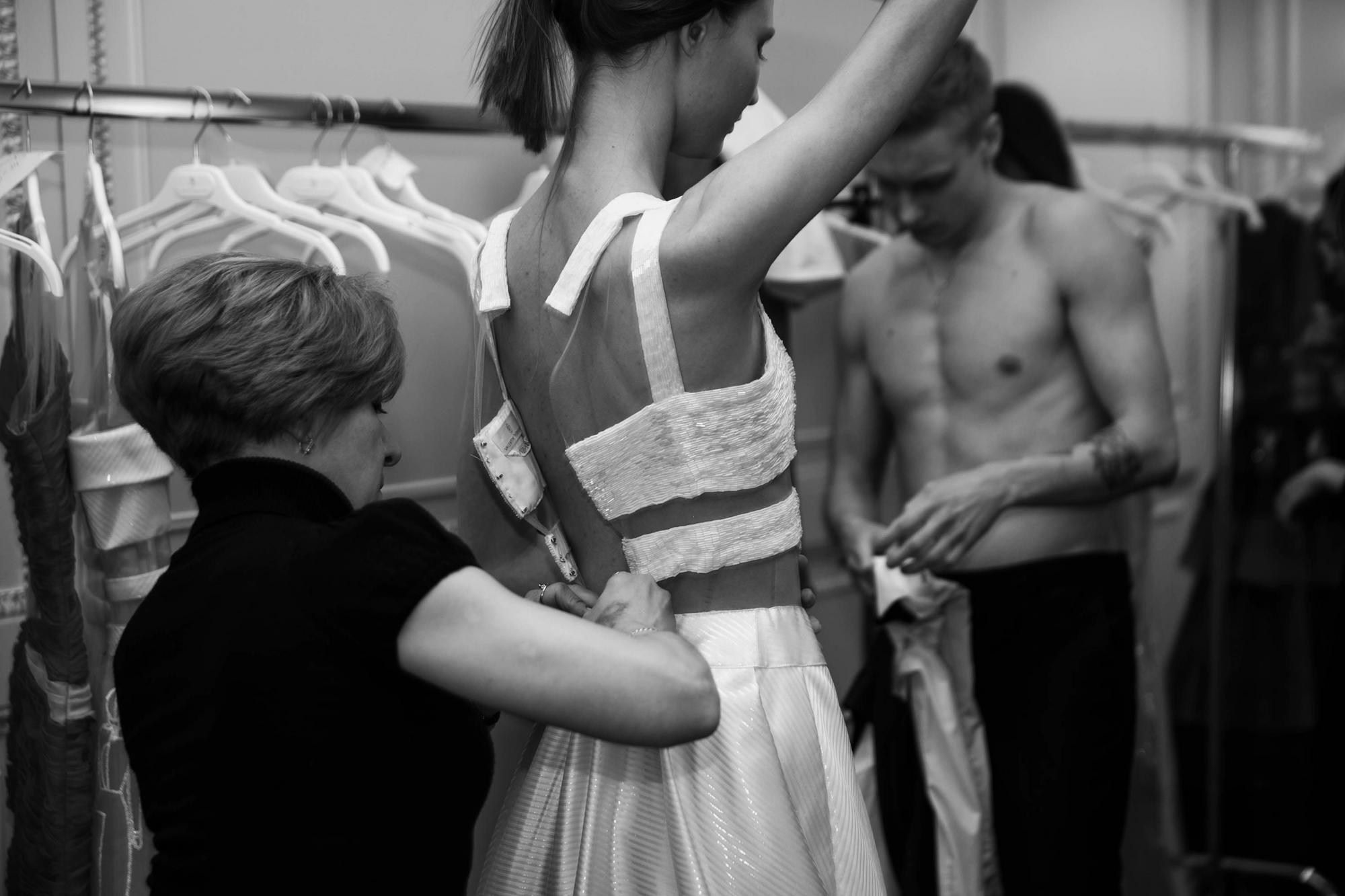 ВАЛЕНТИН ЮДАШКИН. Prêt-a-porter SS2018 SUPREMUS. Backstage. Свадебный фотограф в Санкт‑Петербурге Елена Пчельникова