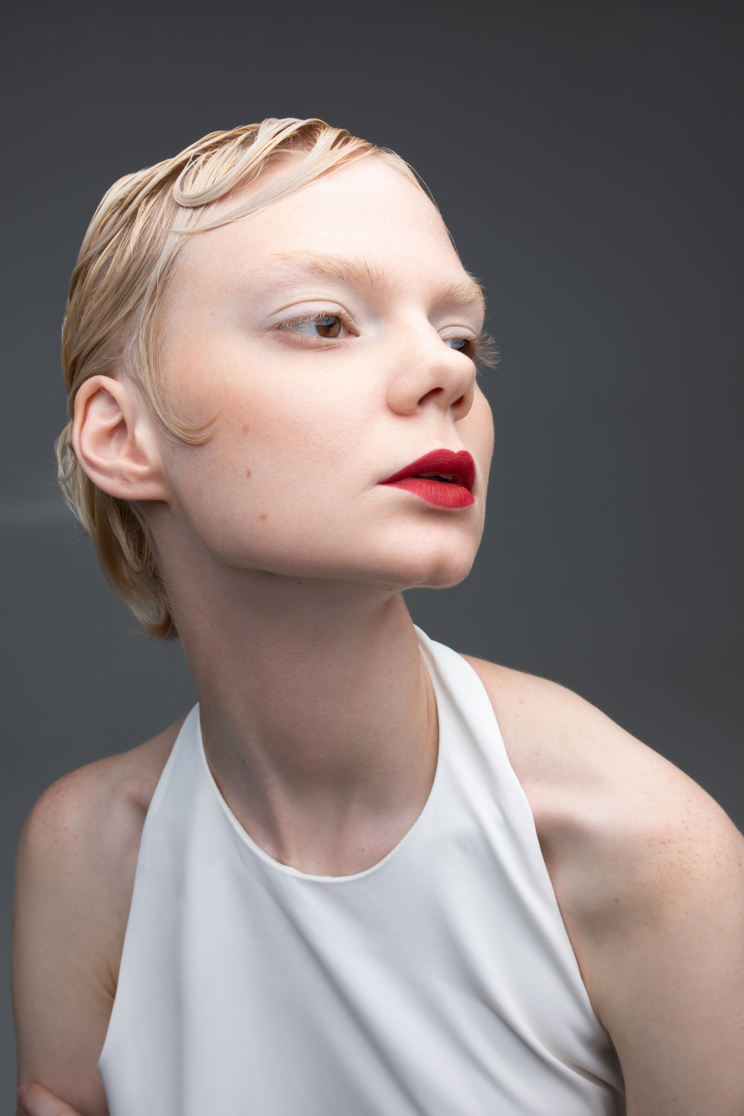 ph: Anna Volodina retouch: @mir_marie_