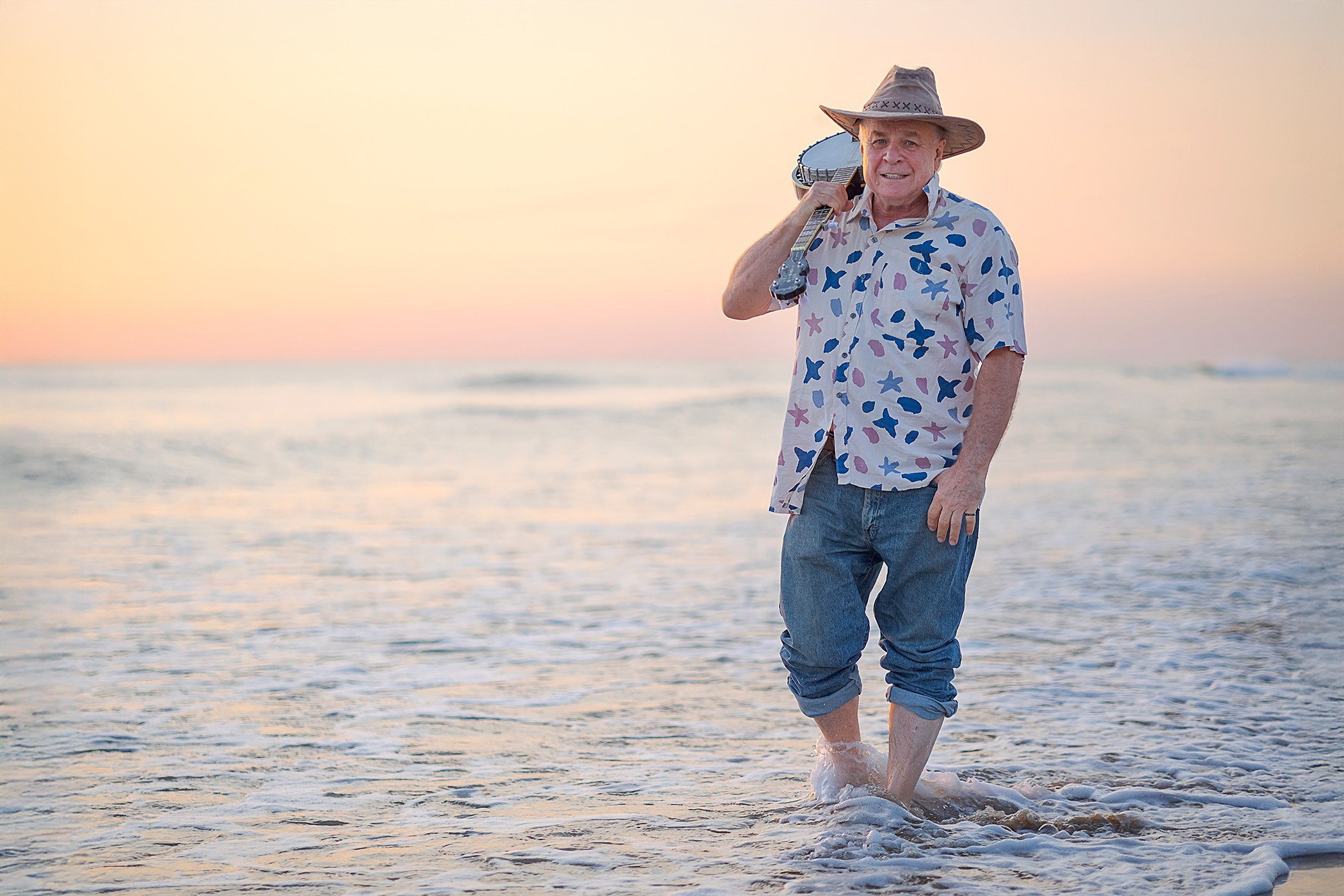 Григорий Гладков — композитор, исполнитель, заслуженный деятель искусств РФ (2004), член Союза композиторов и Союза кинематографистов России. Наталья Антипас фотограф Москва