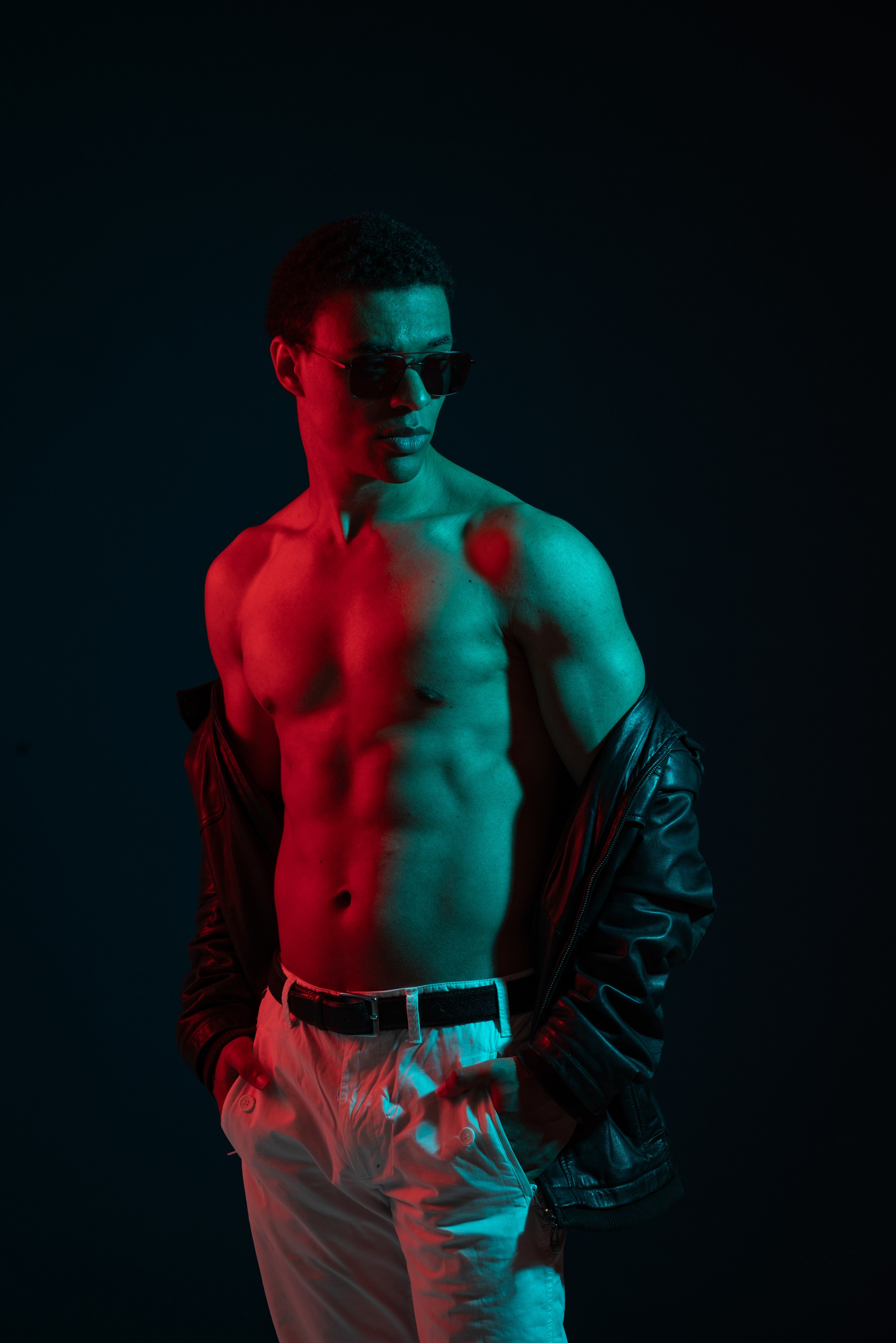 Мужская фотосессия. П&П — Полезное с Приятным. Фотоэкскурсии — Москва на память. Экскурсовод и фотограф в Москве. Увези столицу в своём альбоме!