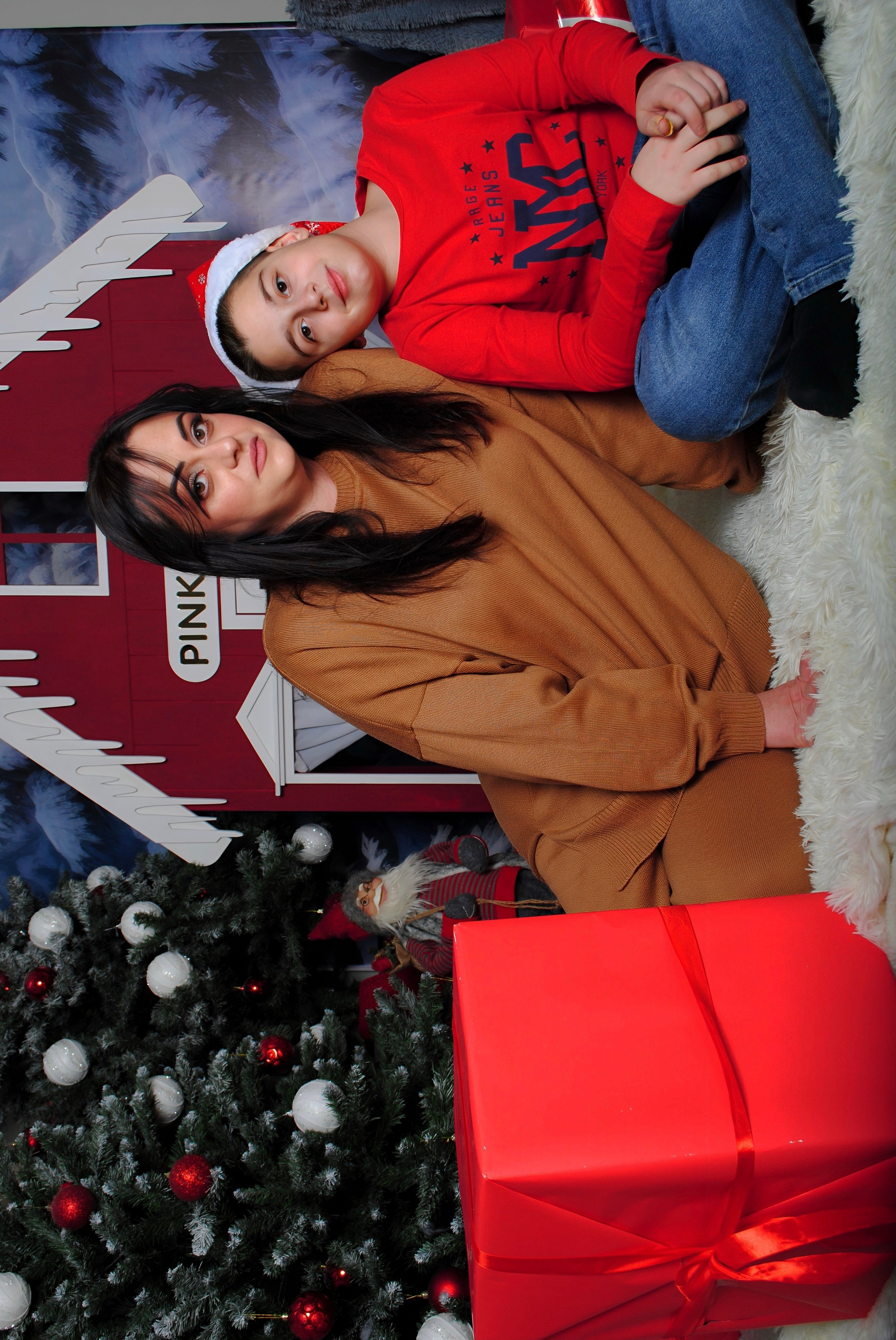 Мария и семья. Фотограф Мария Мусаелян