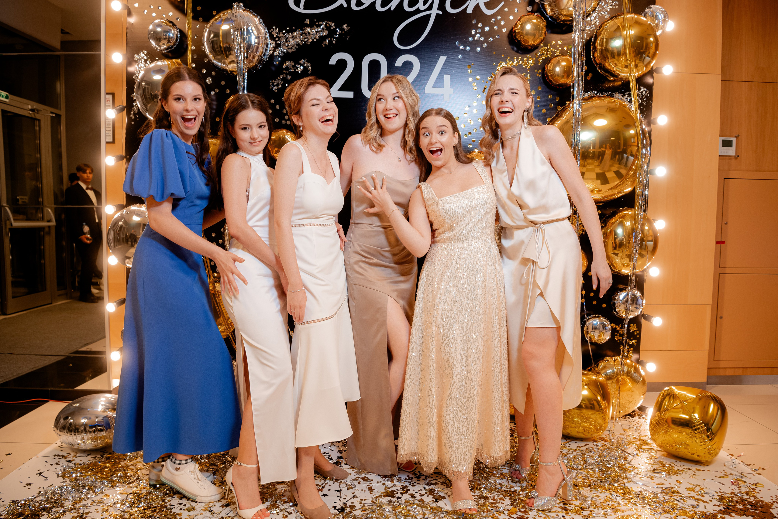 5 Лицей. Вручение и Банкет. Музкомедия и Сити Холл. Фотограф в Волгограде и Волжском Александр Горбань