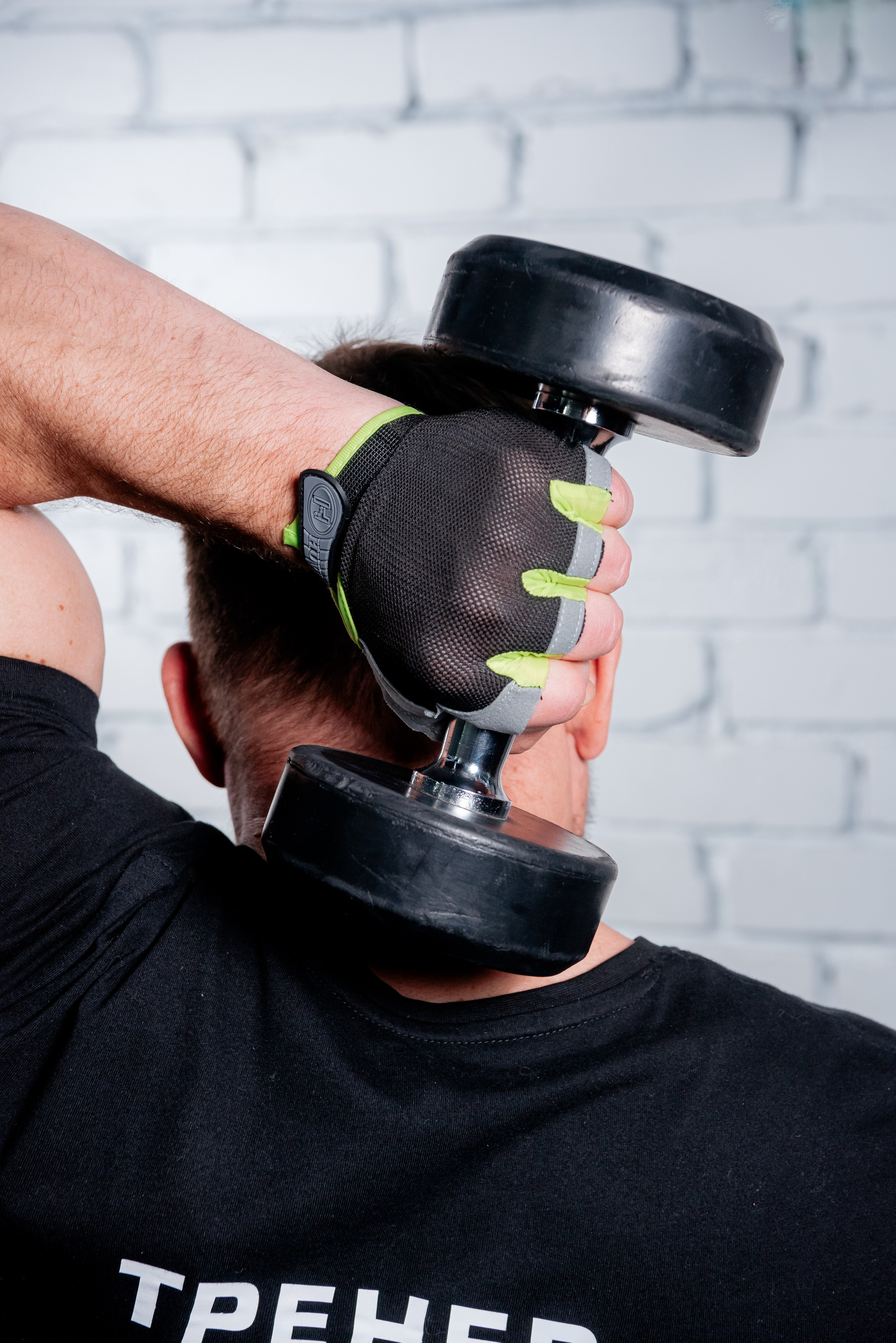 Перчатки для занятий спортом. Фотограф в Волгограде и Волжском Александр Горбань