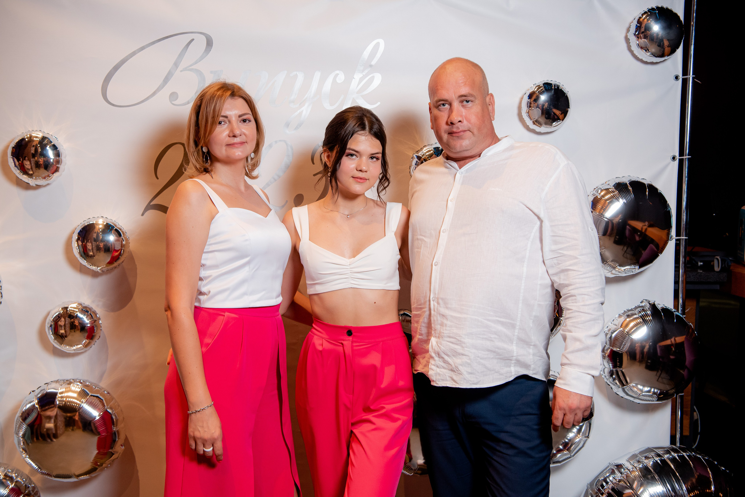 140 Школа. Вручение и Банкет. Сити Холл. Фотограф в Волгограде и Волжском Александр Горбань