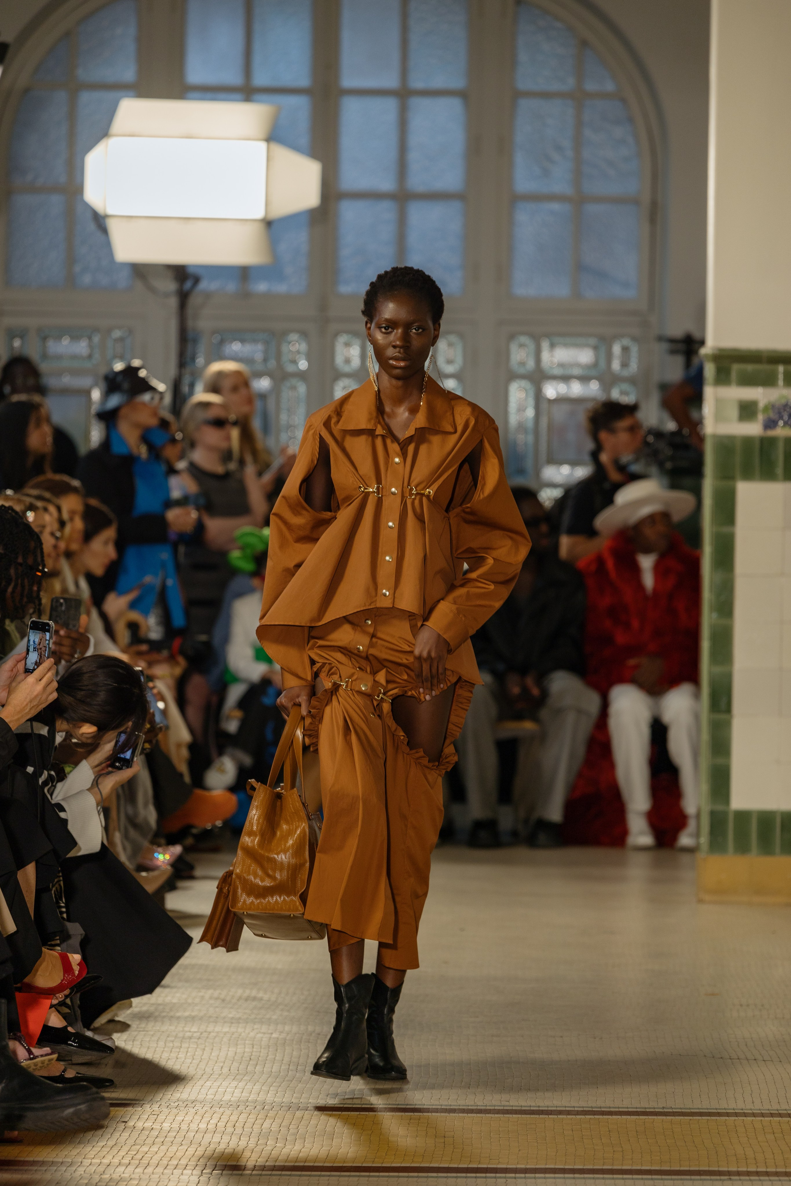 VICTORIA TOMAS. Photographer in Milan Ivan Goncharov