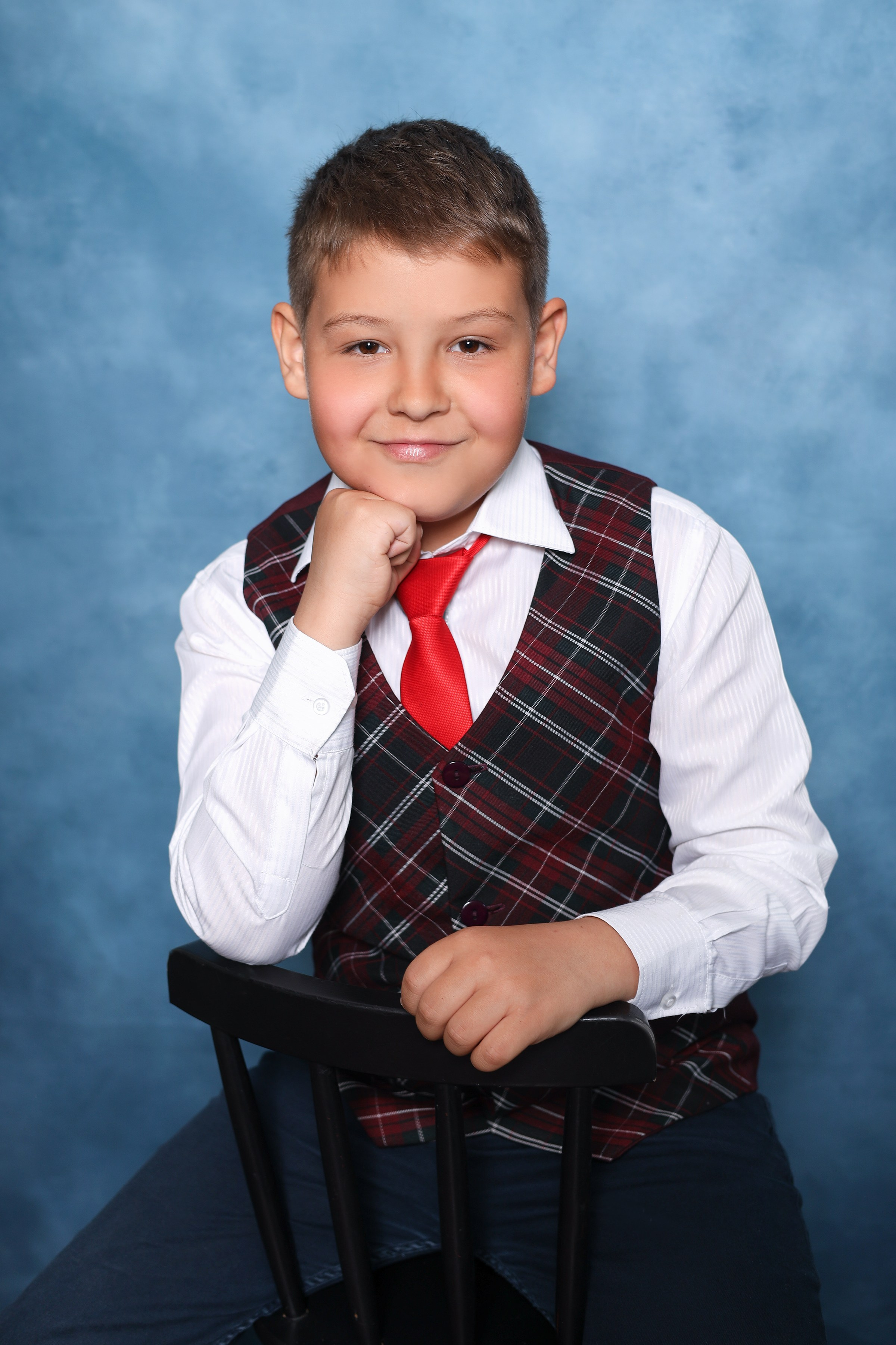 Фон Голубой. Фотостудия «Стремянка».Фотосессии в детских садах и школах