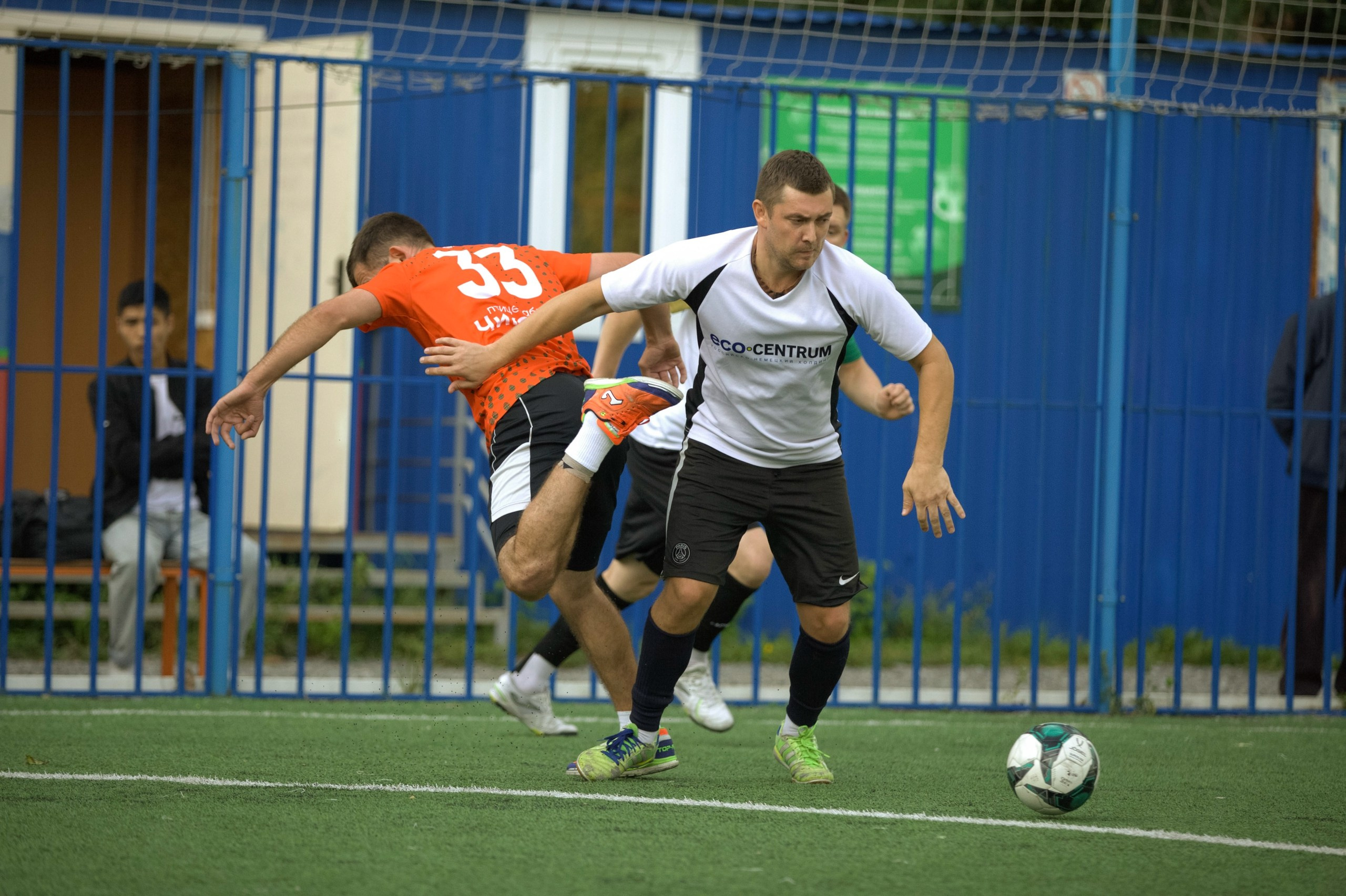 ФУТБОЛ. Фото. Спортивный фотограф, трансляция, звук и свет в Новосибирске