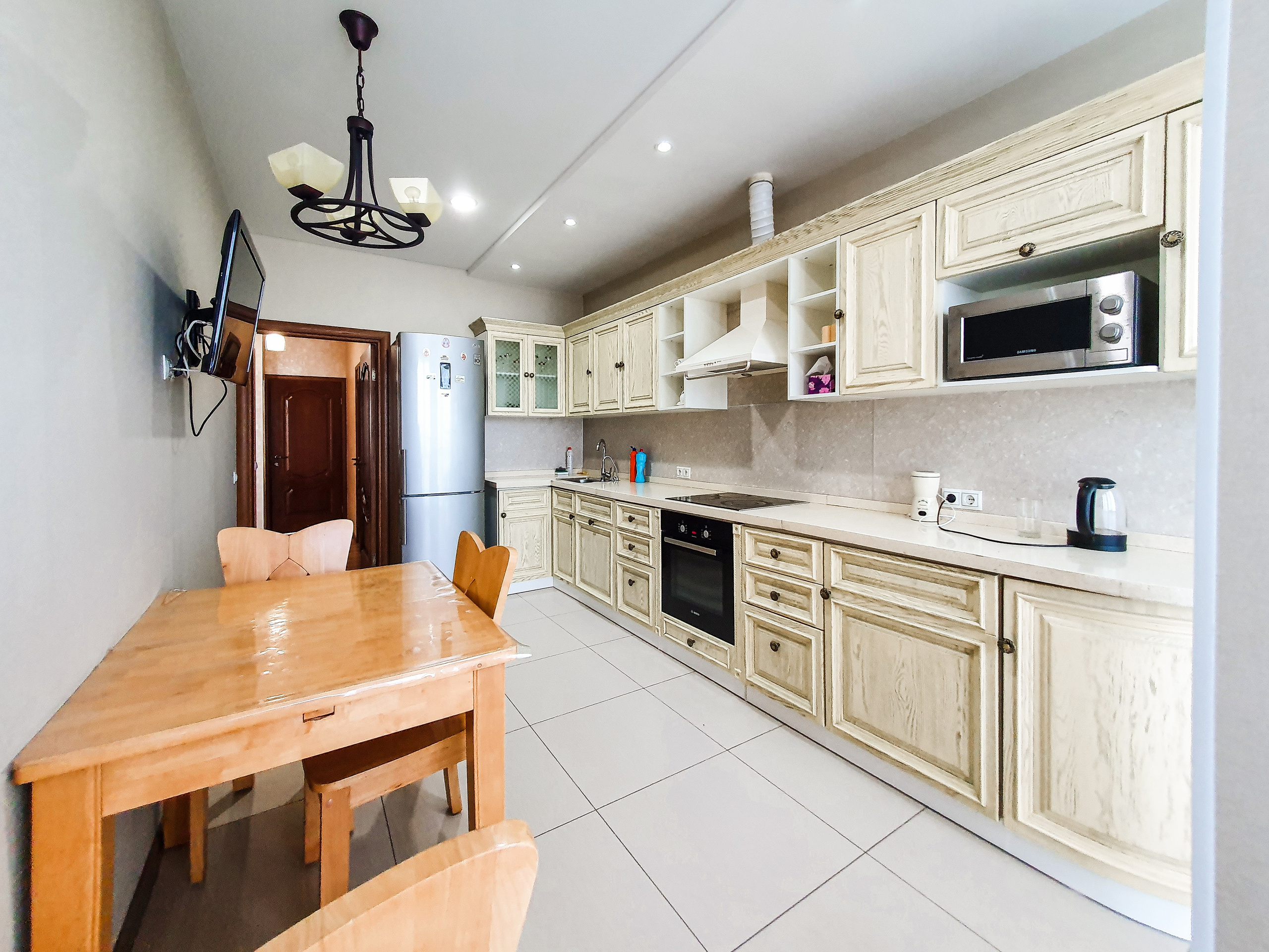 Кухня Фастовская 29. Компания по производству премиальной мебели в городе Владивосток Chezvl