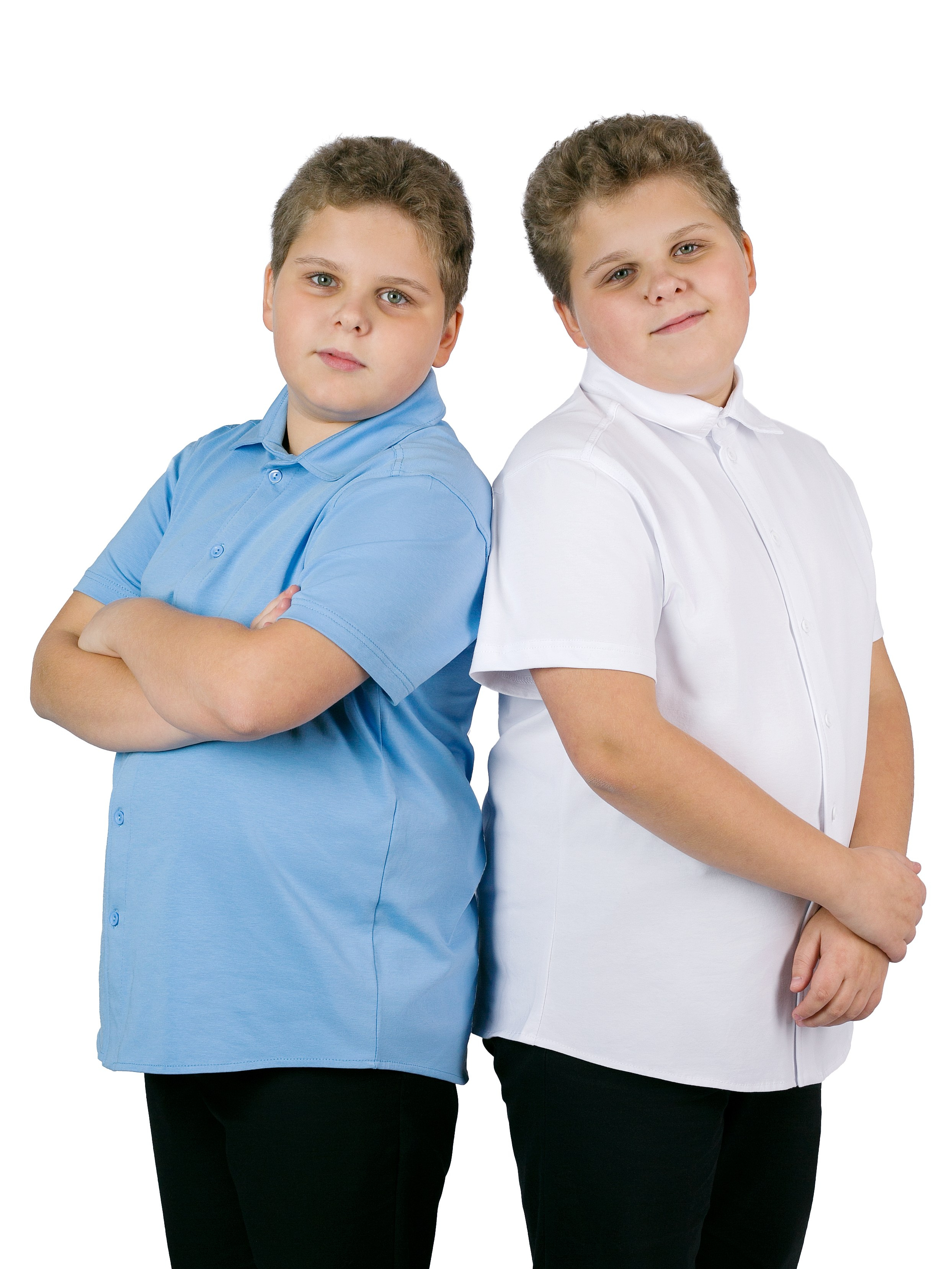 Детская одежда на белом фоне для wildberries, с моделью. Предметная, рекламная фотосъёмка в Орле. Предметный фотограф в Орле