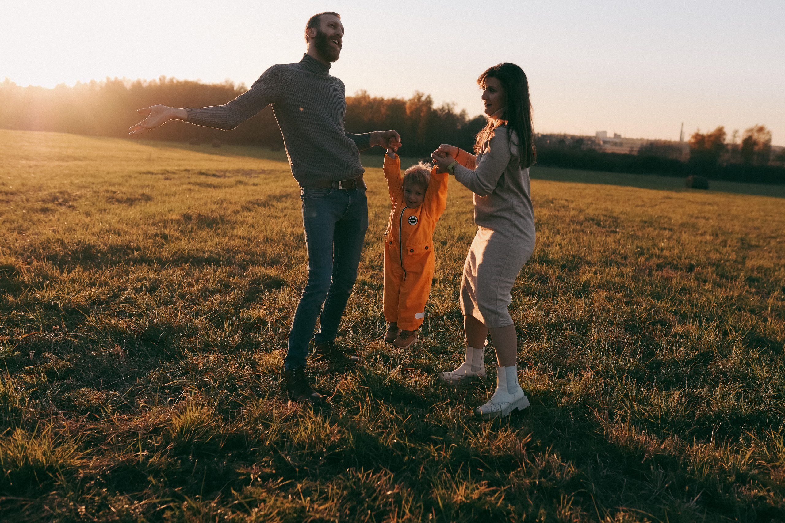 Антон, Ира, Леша. Главная