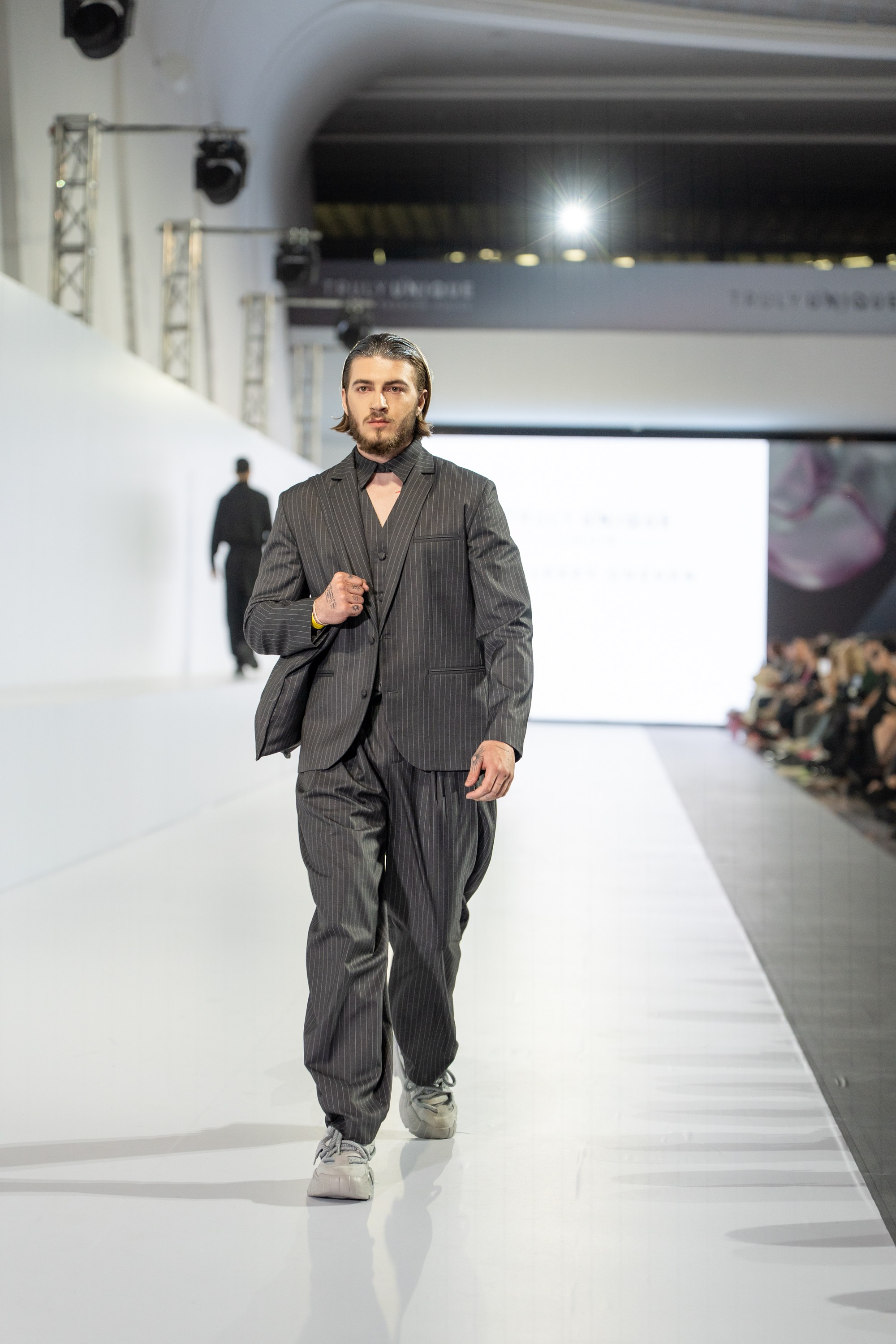 Truly Unique by Alexey ChZhen. Сайт Алматинского НЮ АРТ, будуар и фэшн фотографа Дениса Карпенко