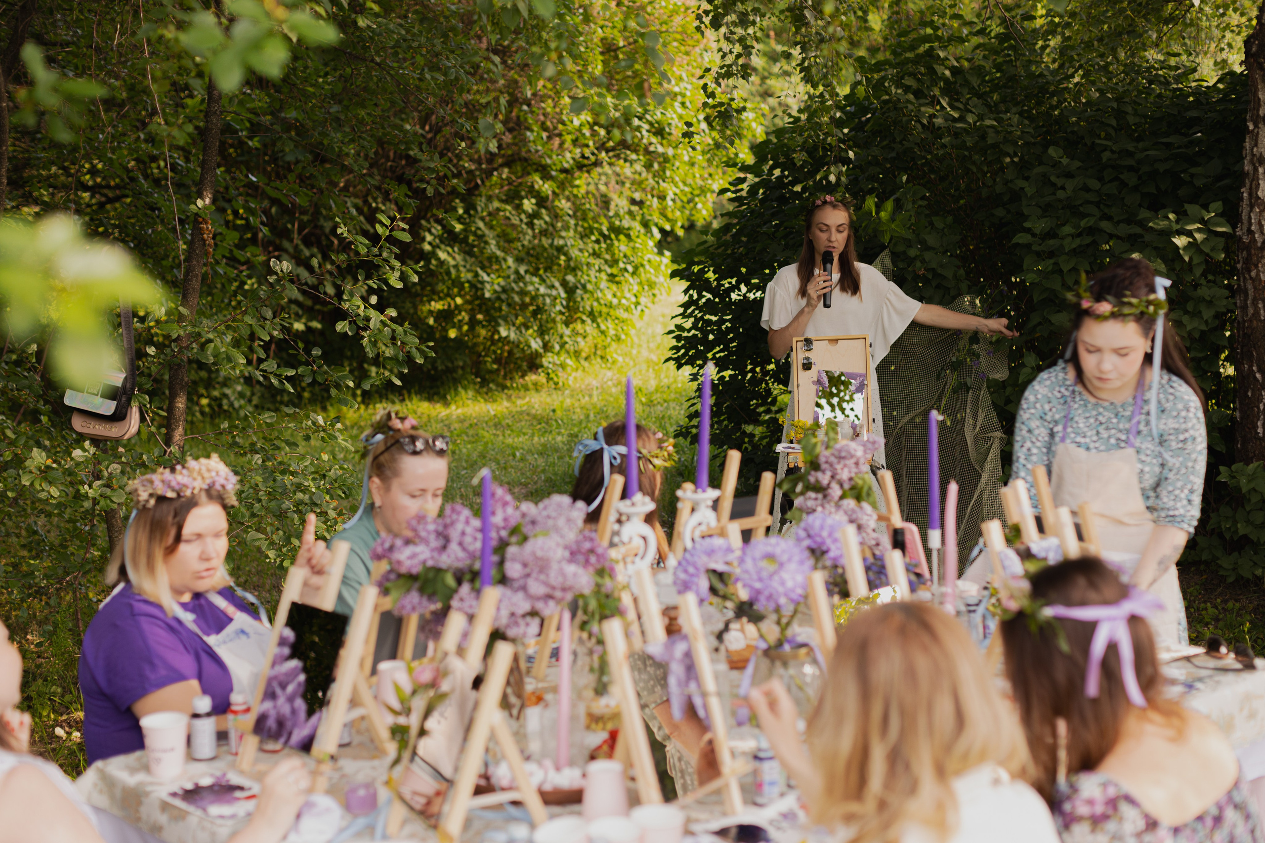 Мк Сирень на зеркале (девичник в парке). Анастасия Ракчеева Художник