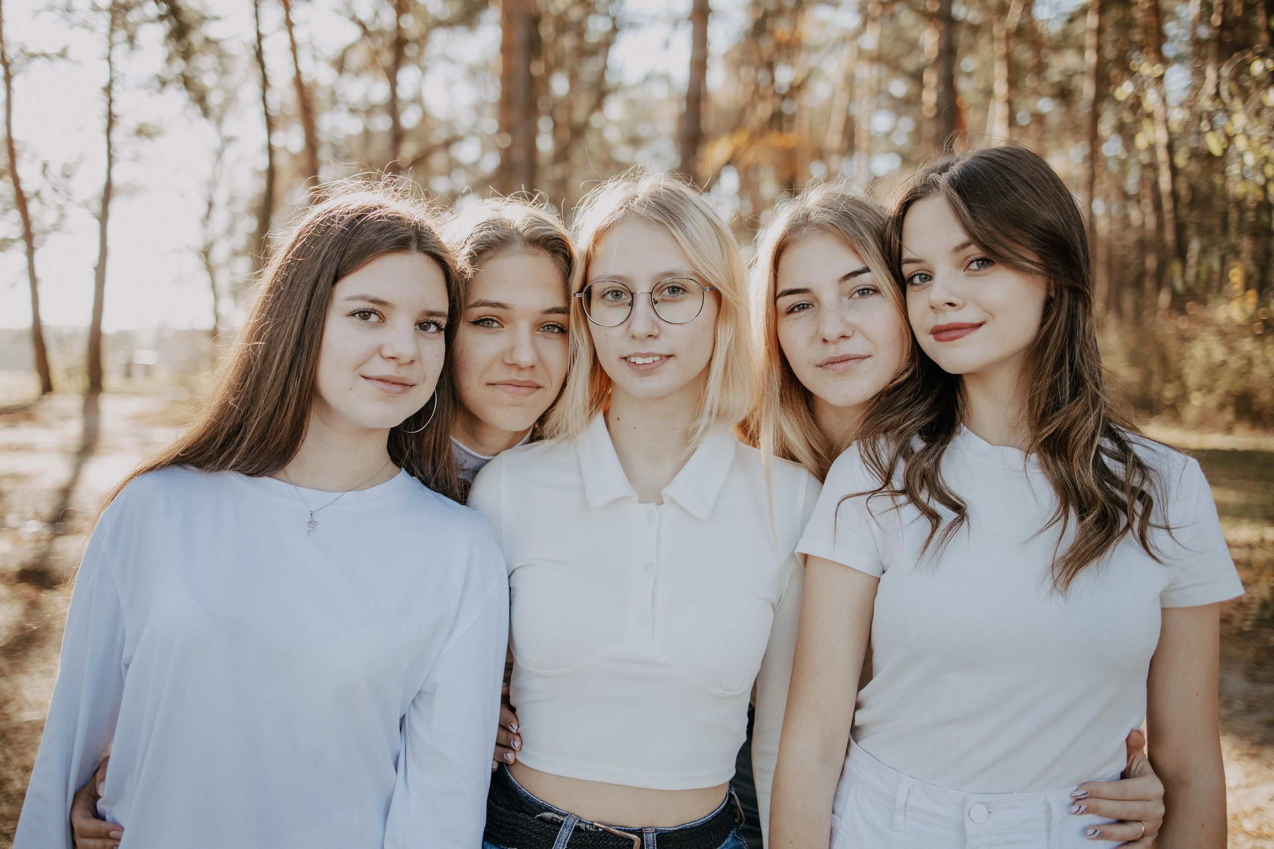 Фотосессия пикника для 11 класса. Выпускные альбомы в Серпухове