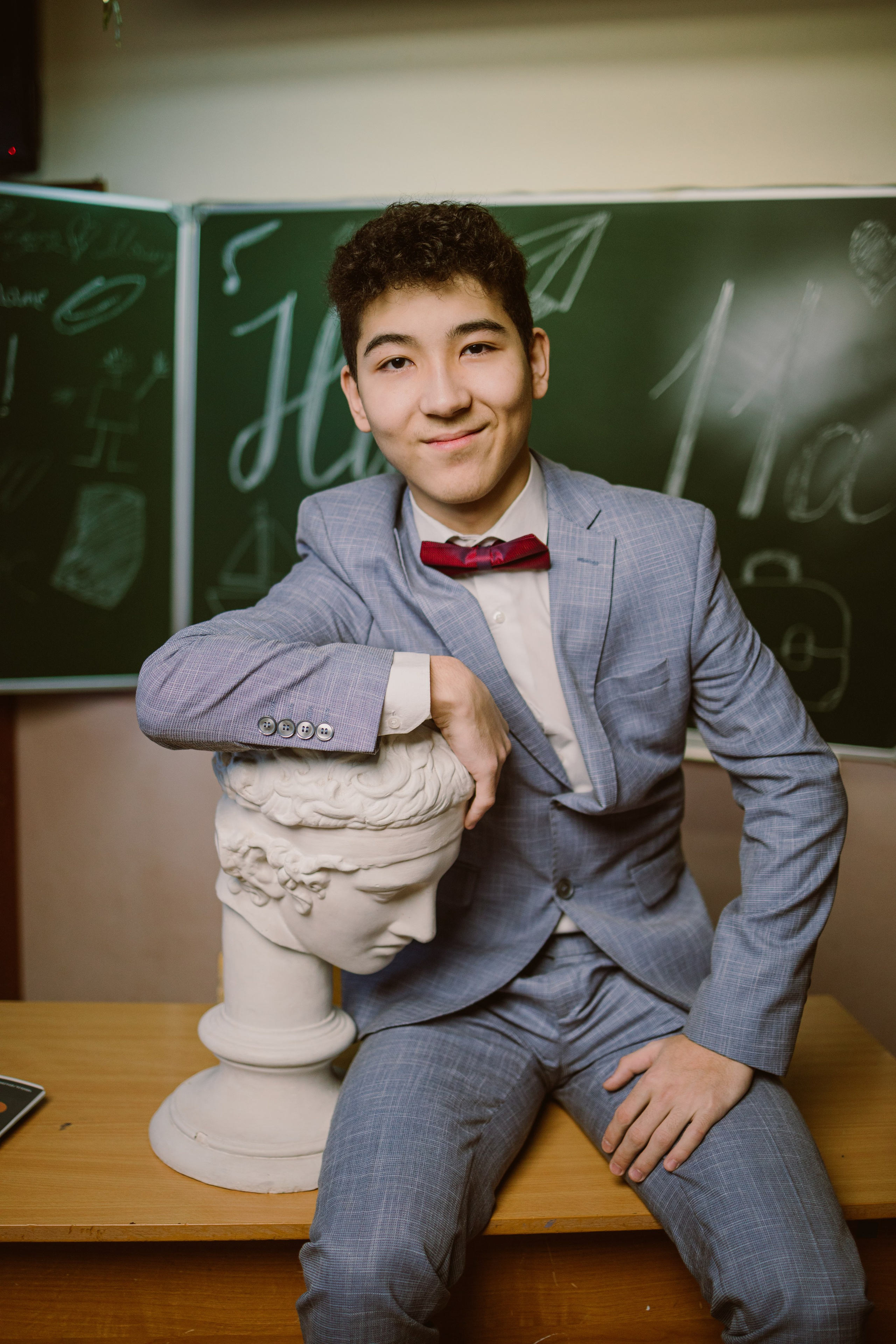 Выпускной альбом в Москве для 9 класса