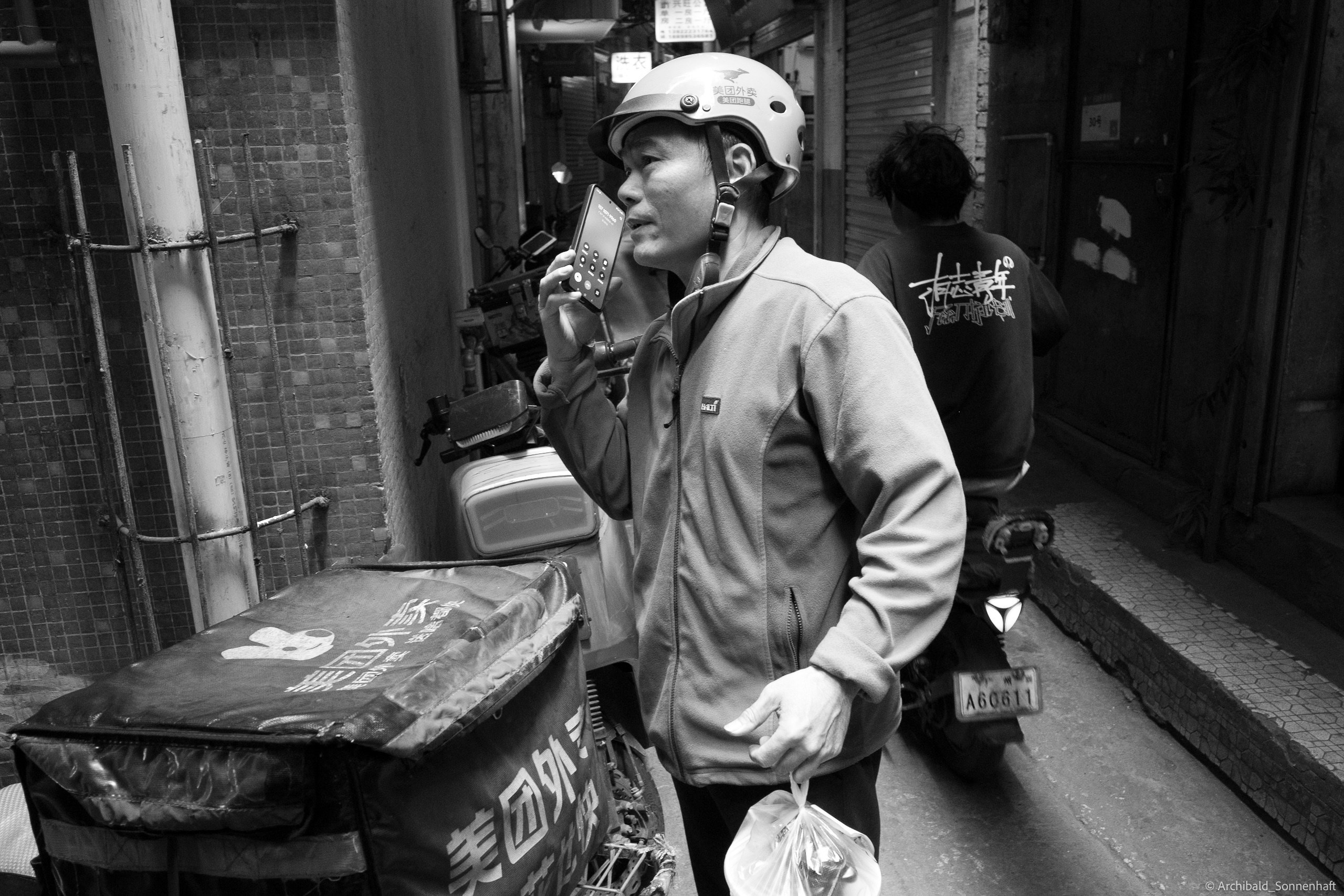 Shipai Urban Village. Photographer in Guangzhou, China. Archibald Sonnenhaft