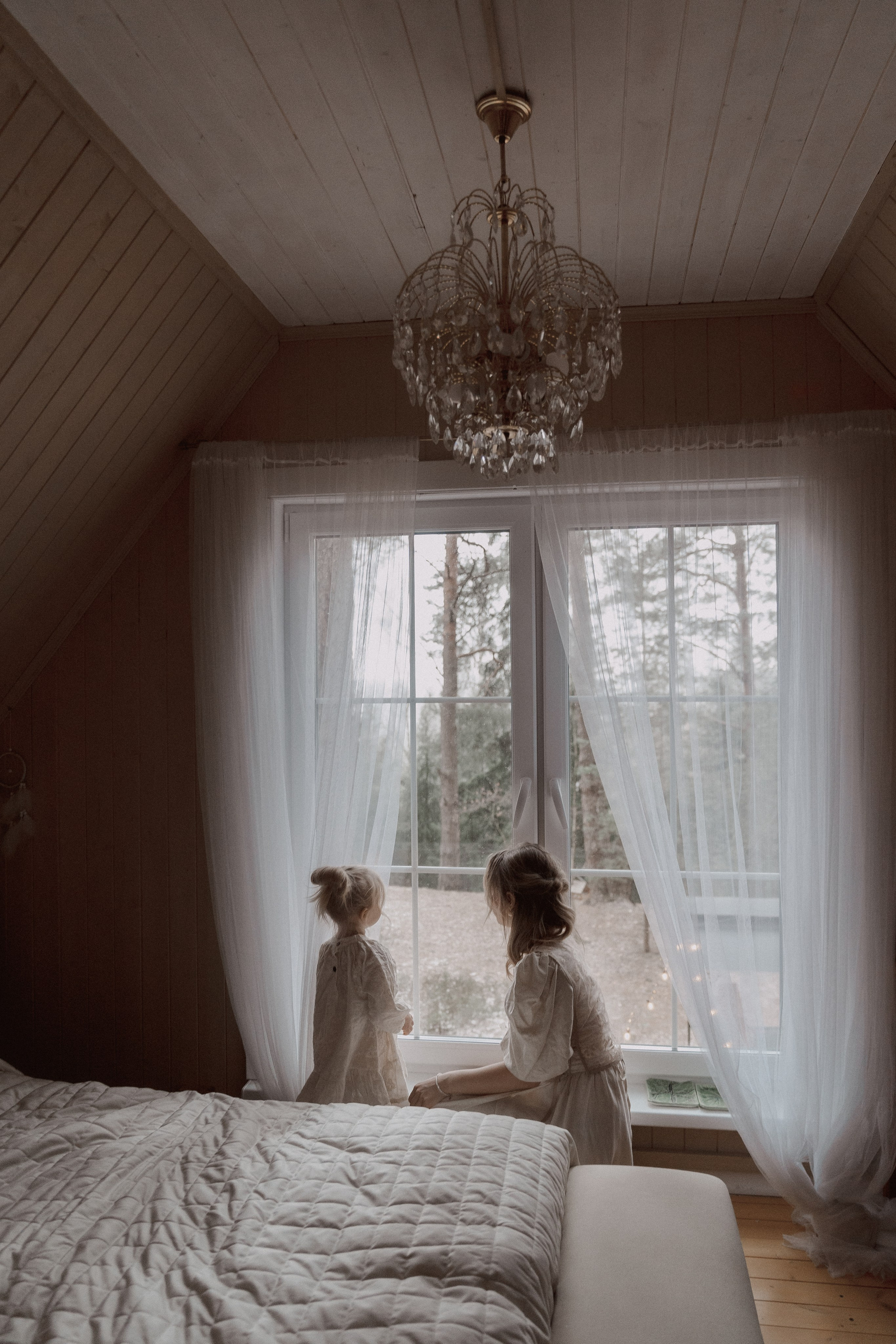 Лея и Ксения в фотодаче Ландыши. Семейный и детский фотограф в Сергиев Посаде, Хотьково Якимчук Любовь