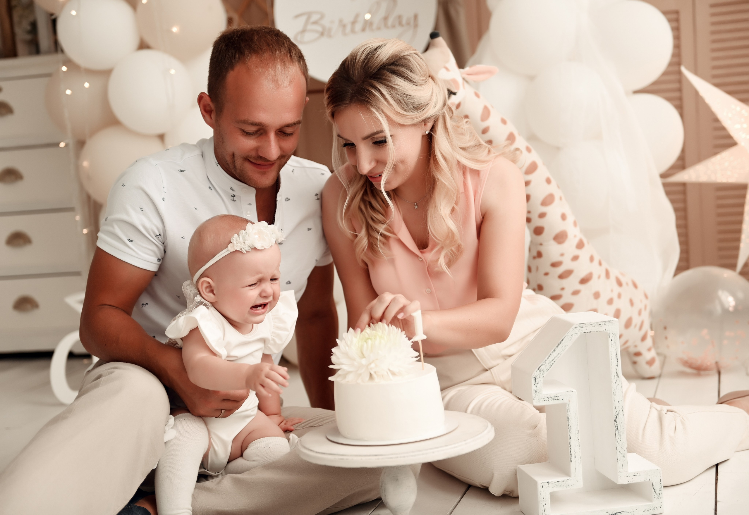 Студийные семейные, детские, индивидуальные фотосессии. Свадебный, семейный, детский, контент фотограф в Омске Максим Ильин