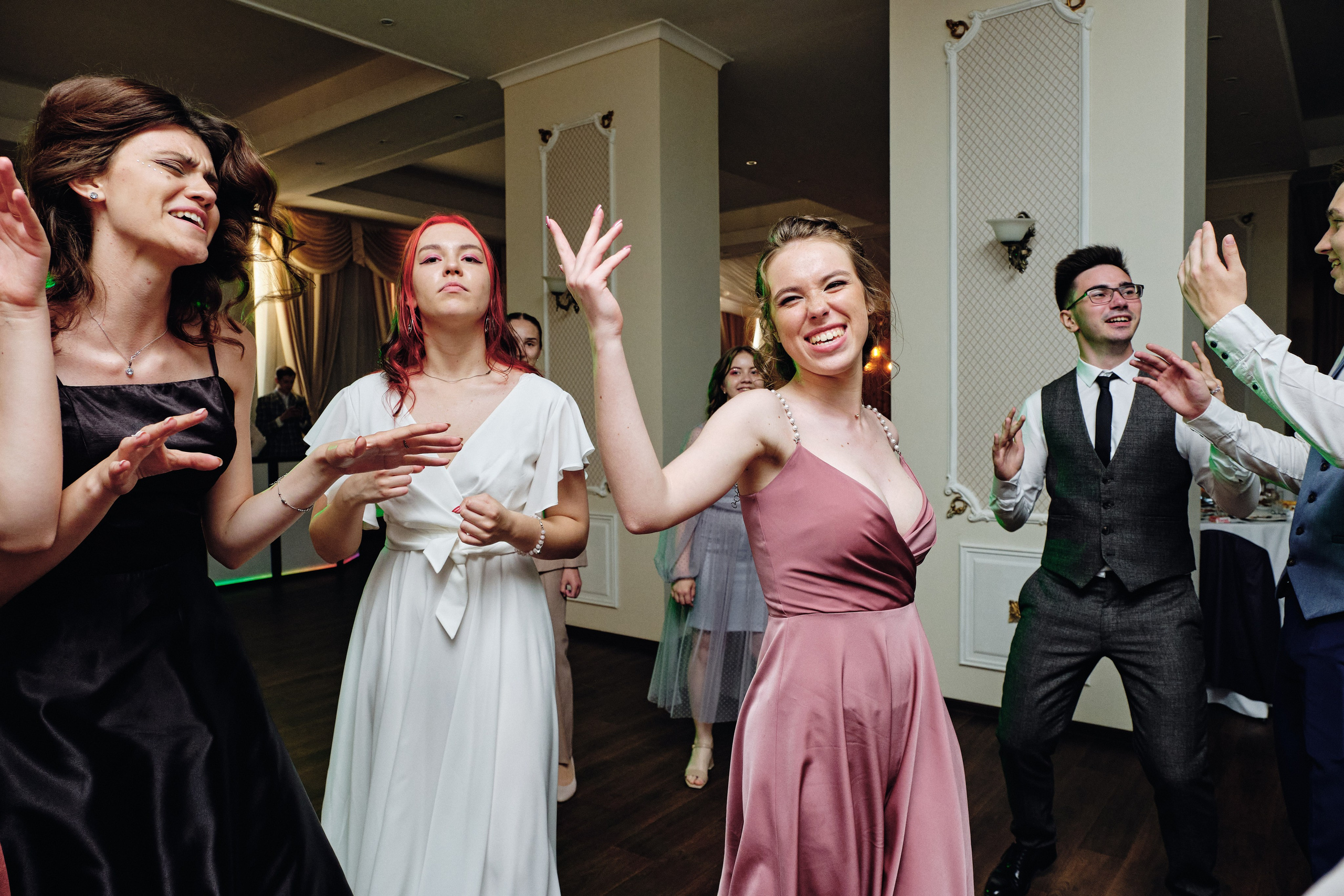 Репортажная съемка мероприятий в СПб, контентная съемка. Семейные и свадебные фотосессии в СПб, в студии, на улице, на природе