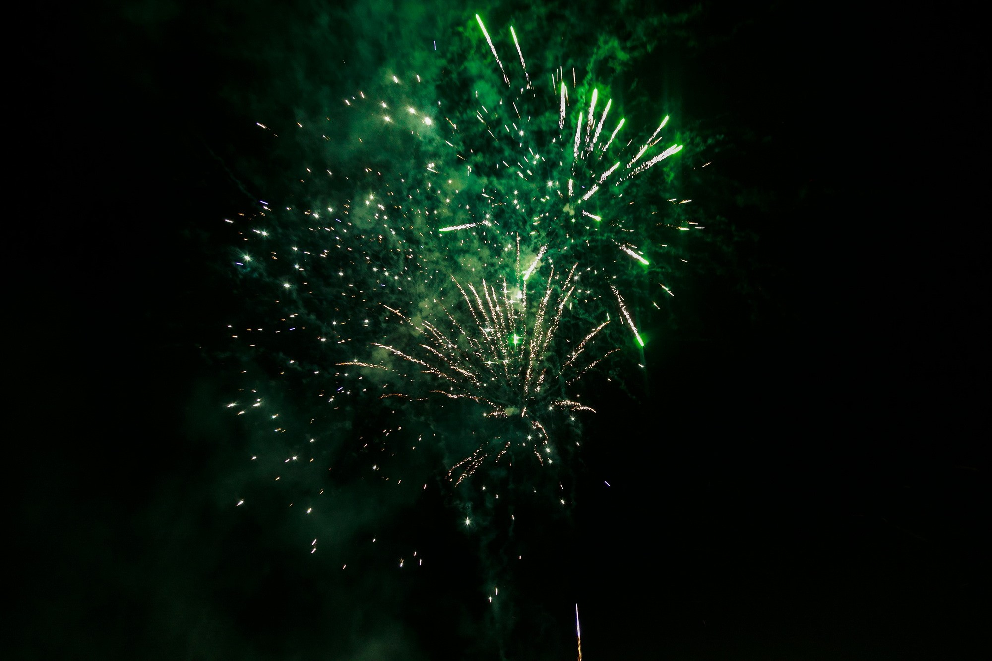 Свадьба с огоньком. Фотограф крещение венчание в Петербурге! Помогает подобрать храм и посоветовал душевного батюшку в СПб