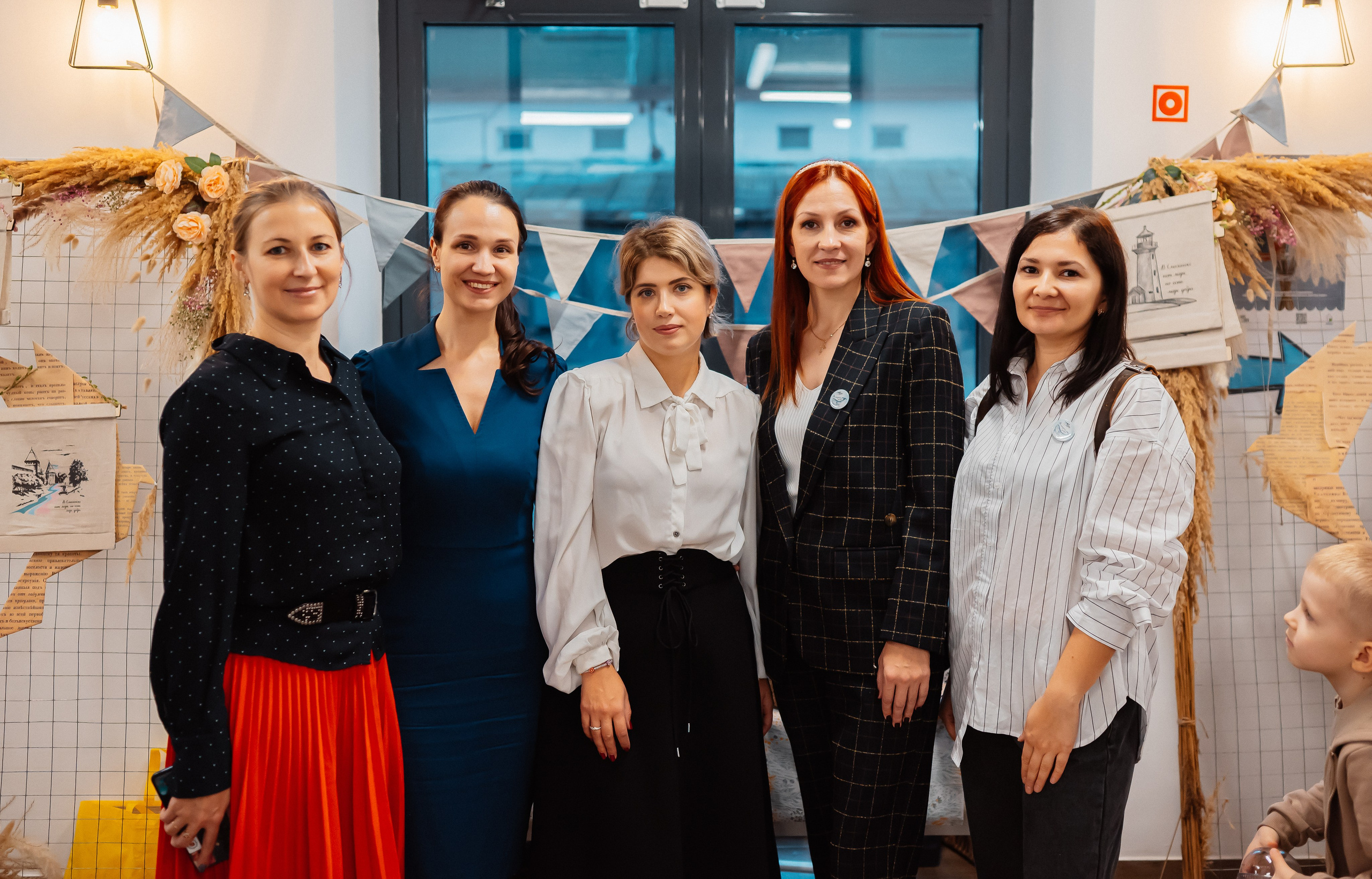 Ярмарка ко дню матери в частной школе К. М. Тенишевой. Фотограф Исламова Лилия, Смоленск