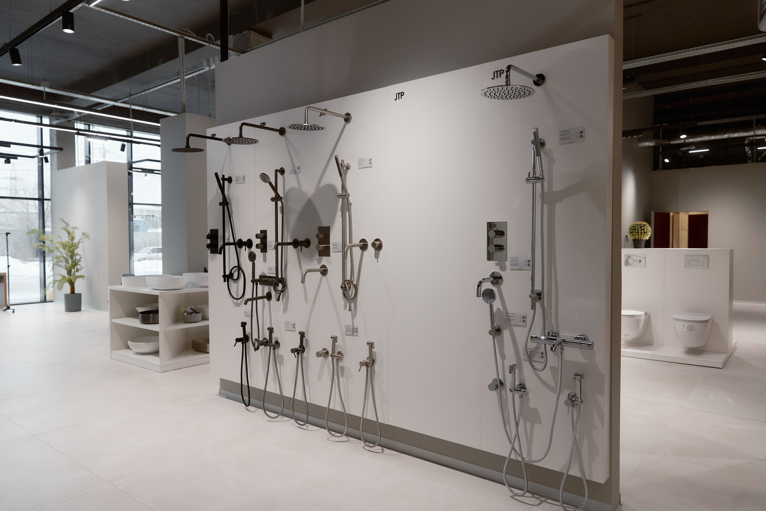 X15 Showroom. ФОТОГРАФ НА МЕРОПРИЯТИЕ ОТ СОЛЬ МЕДИА PRODUCTION