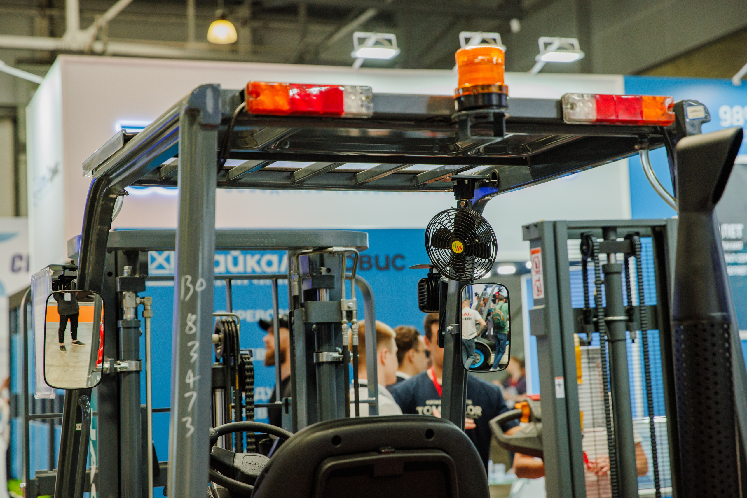 Выставка Спец. Техники. Фотограф Москва Шептаев Артём