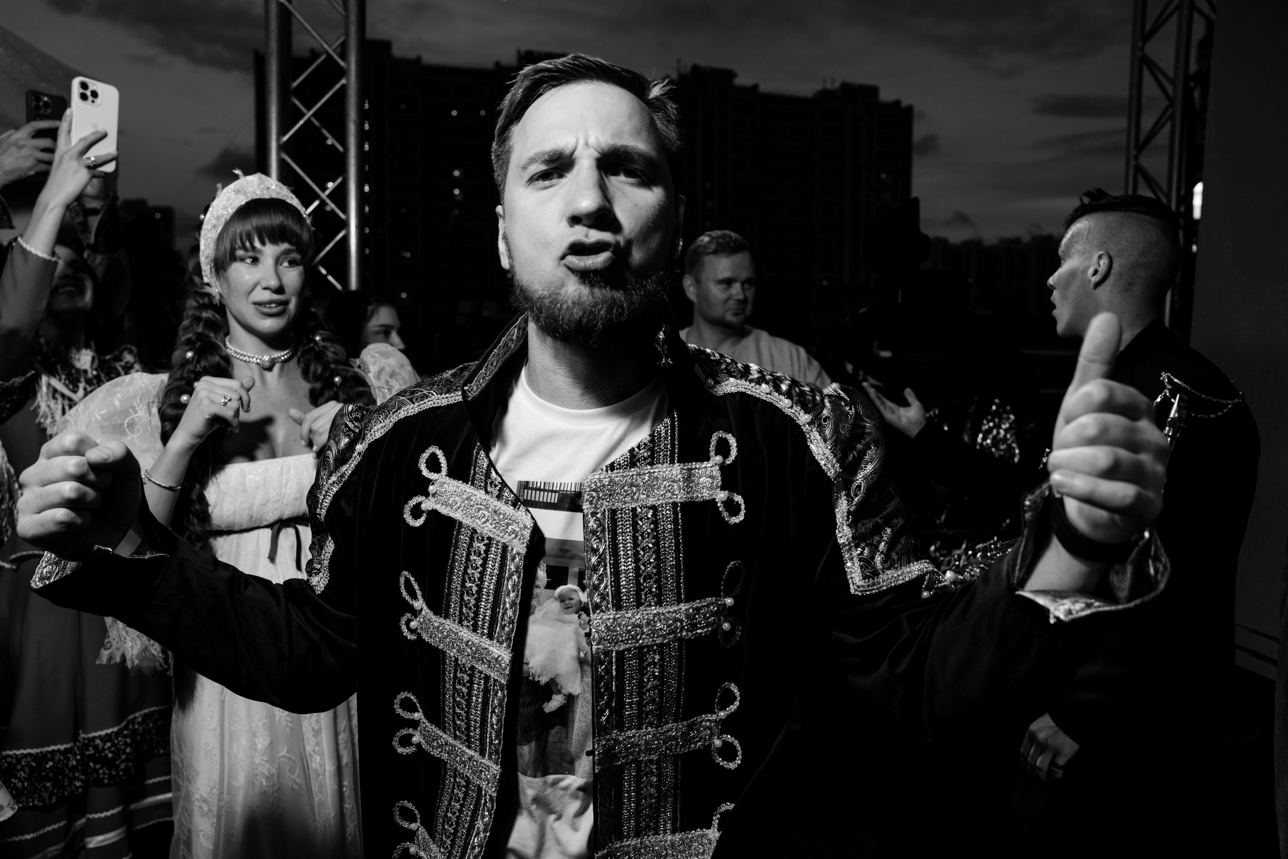 Репортажный фотограф на гендер пати в славянском стиле в Москве. Репортажный фотограф Москва Сергей Дружинин