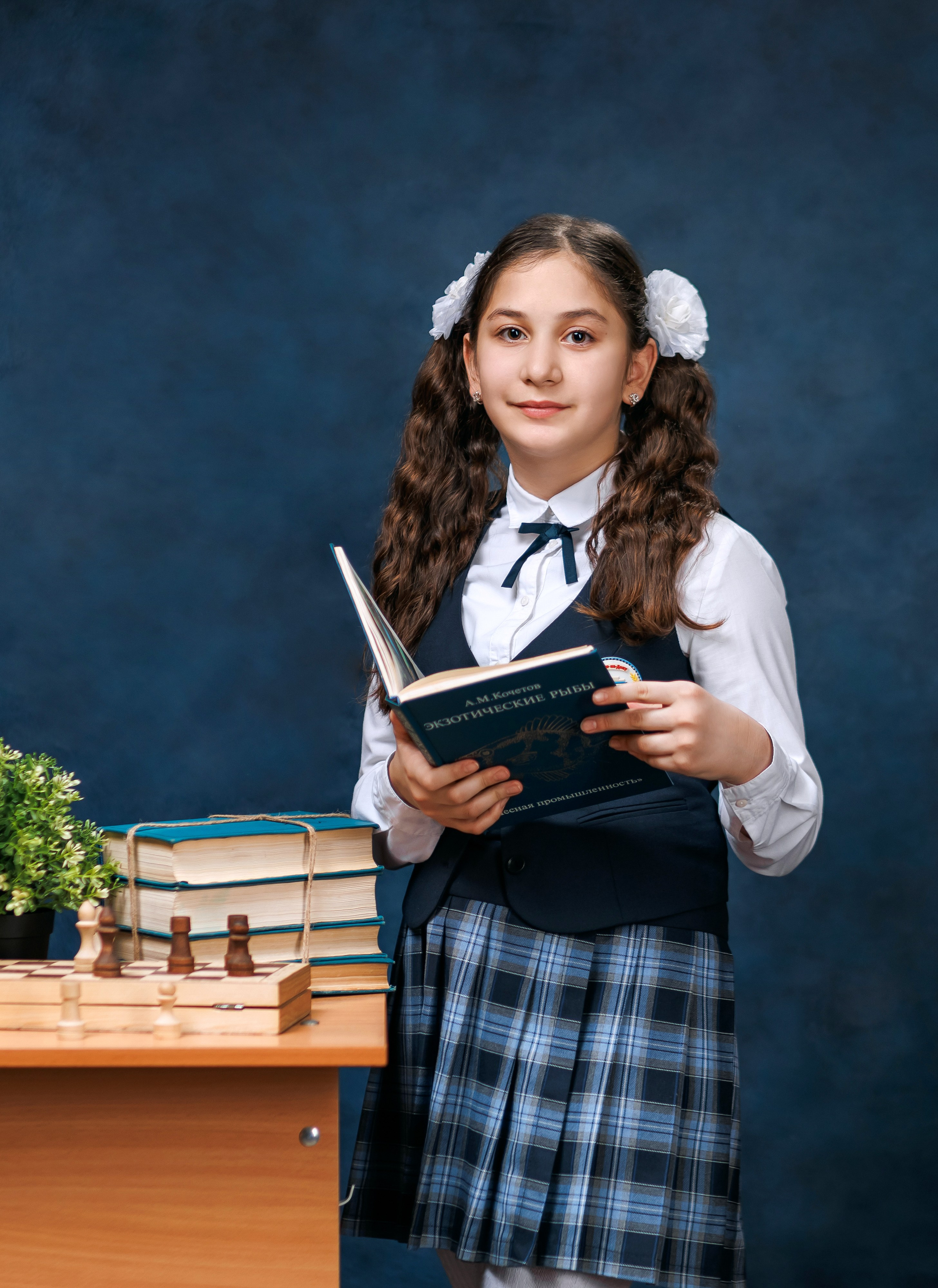 Портрет на синем холсте. Правильный Выпускной Альбом