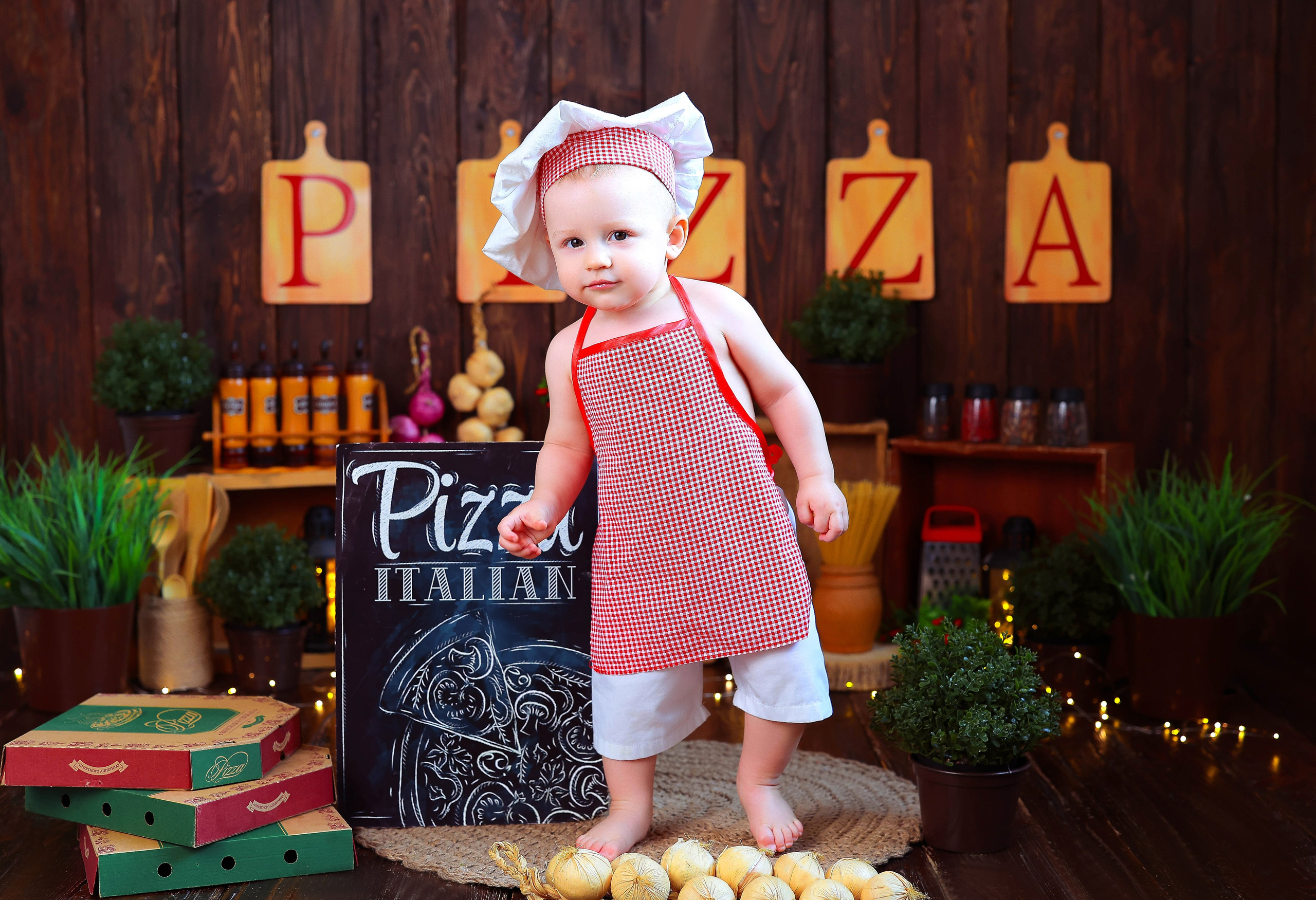 Малышки Антураж