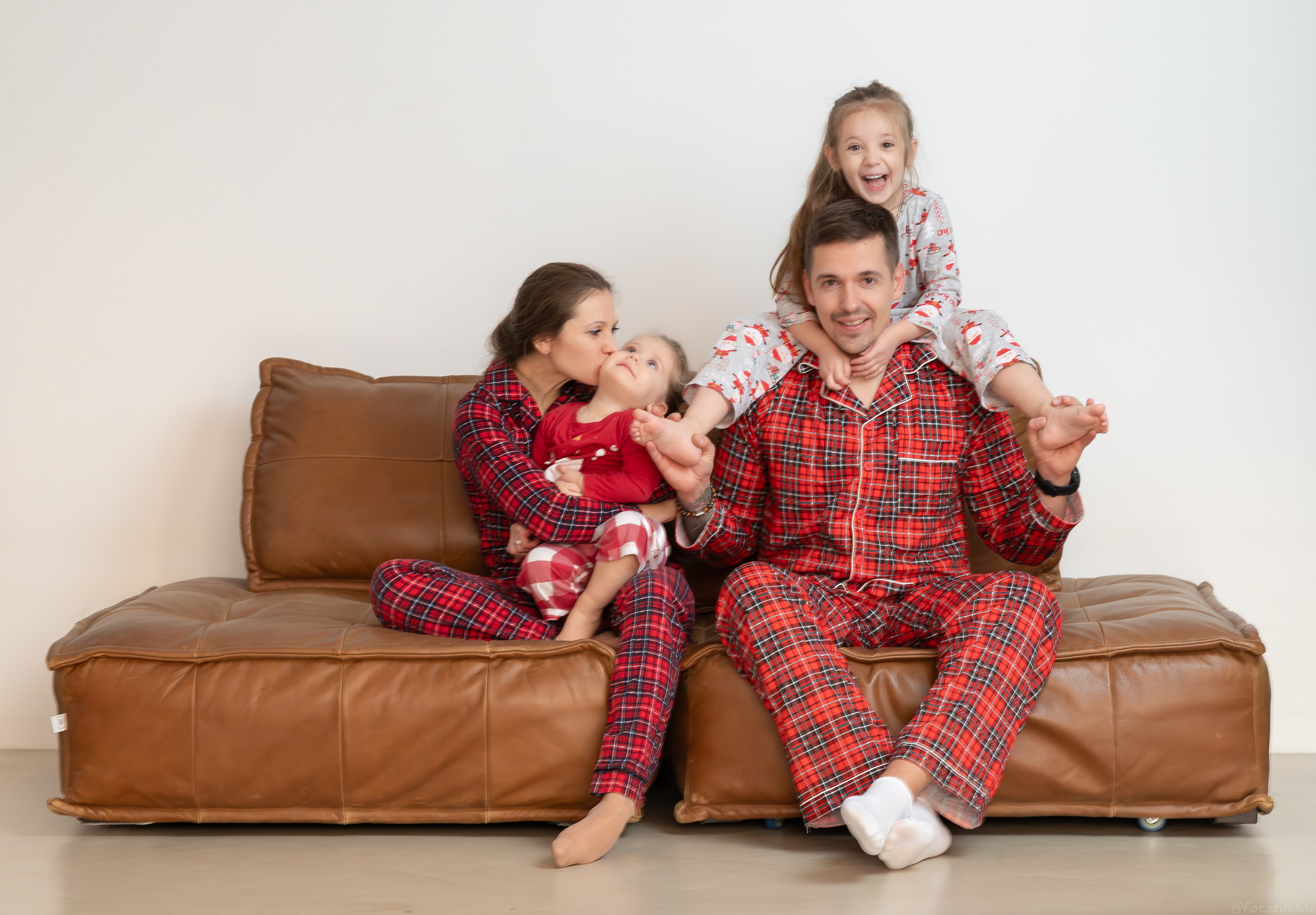 Семейная фотосессия в Москве. Свадебный фотограф в Москве Александр Зубков